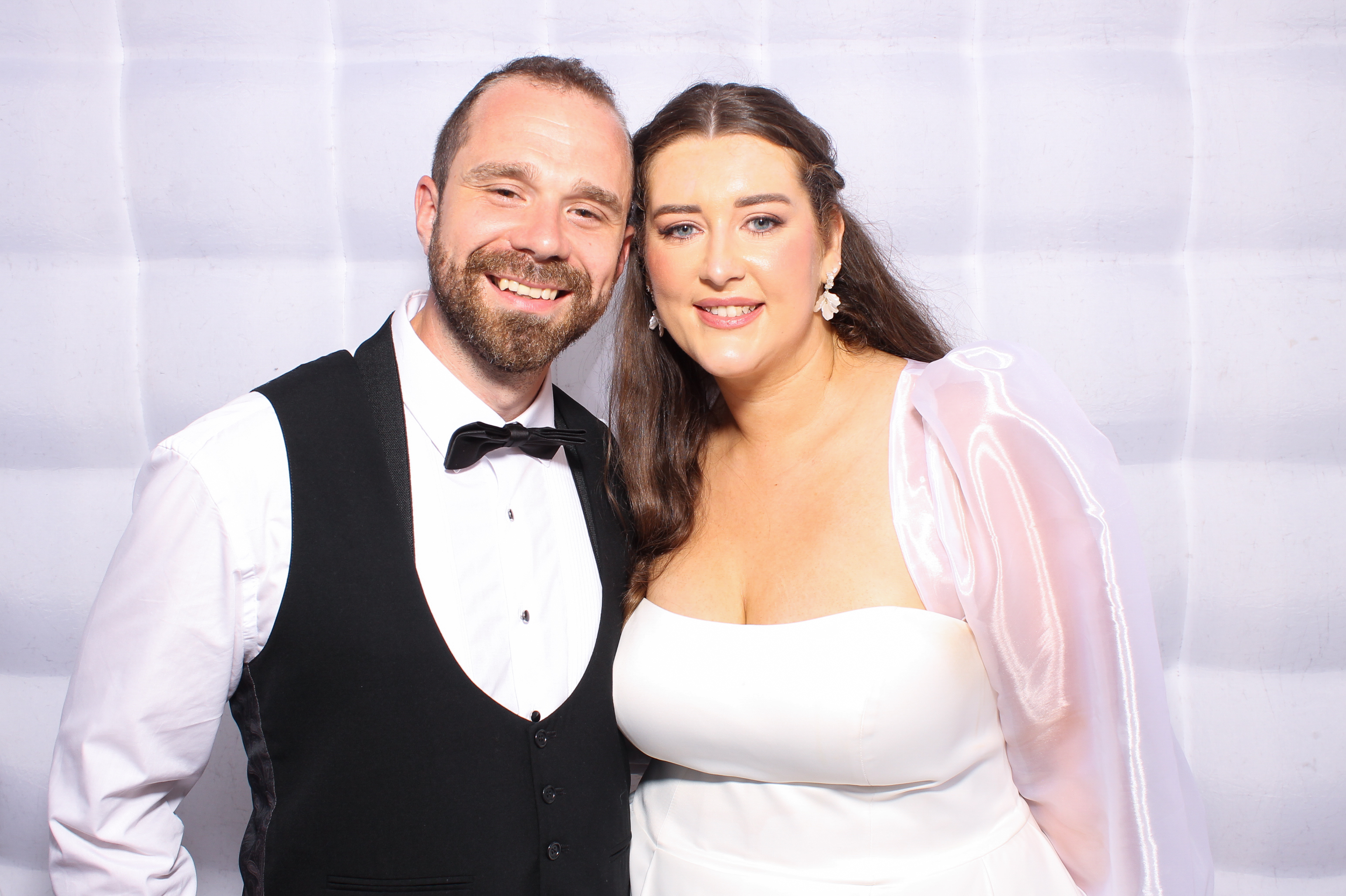 Louise & Shaun | View more photos from the event at gallery.snapmagic.ie/u/SnapMagic/Louise-Shaun