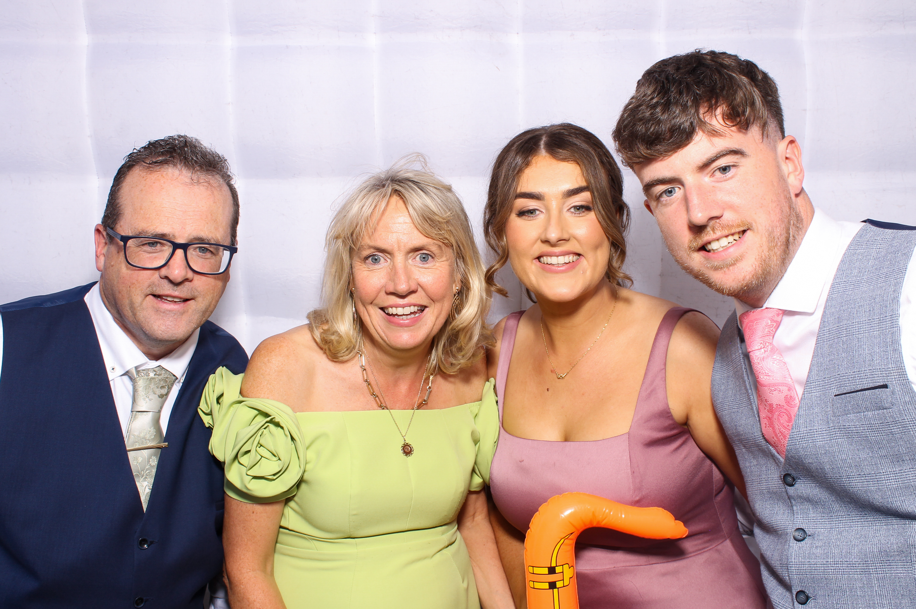 Louise & Shaun | View more photos from the event at gallery.snapmagic.ie/u/SnapMagic/Louise-Shaun