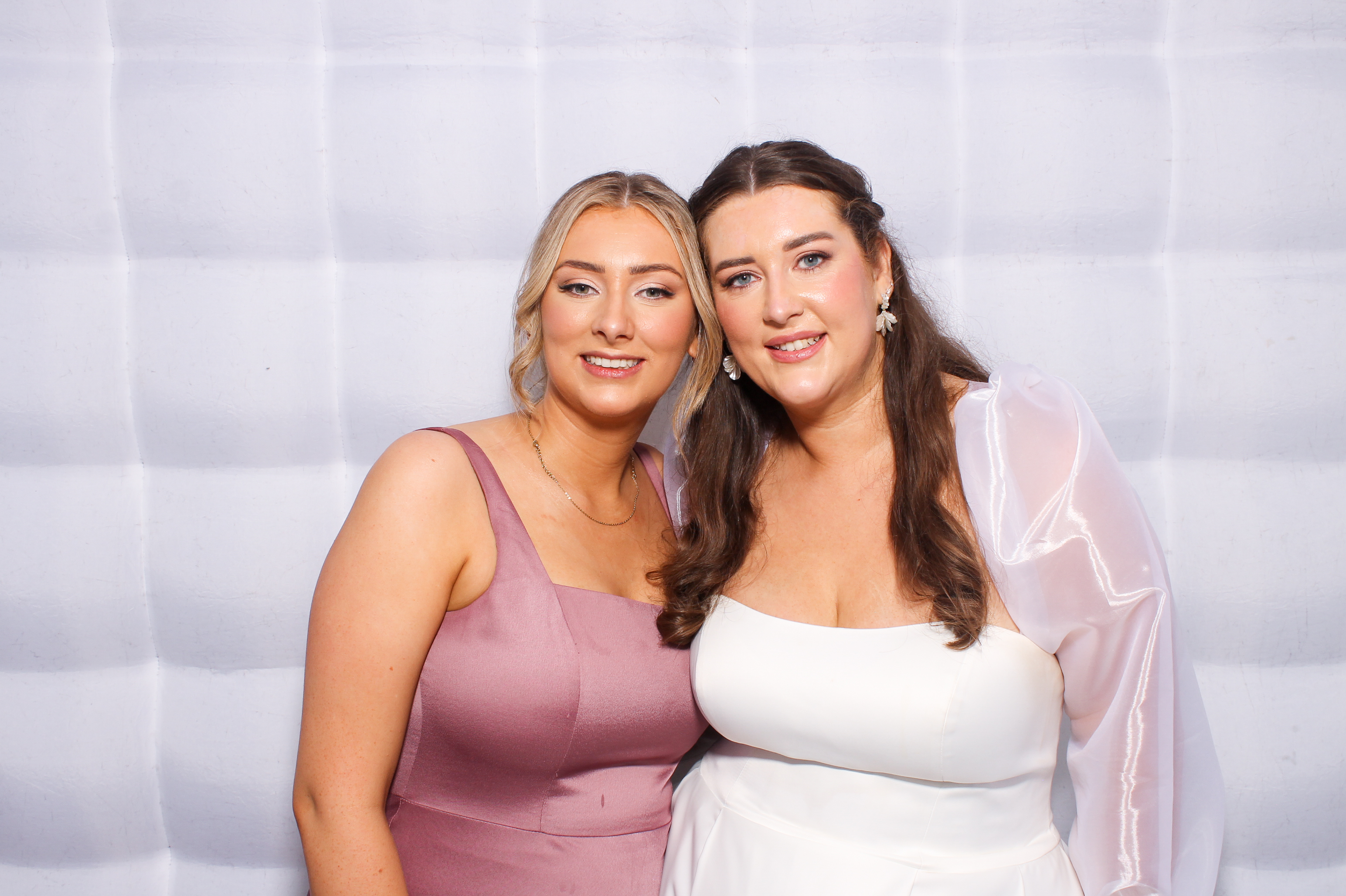 Louise & Shaun | View more photos from the event at gallery.snapmagic.ie/u/SnapMagic/Louise-Shaun