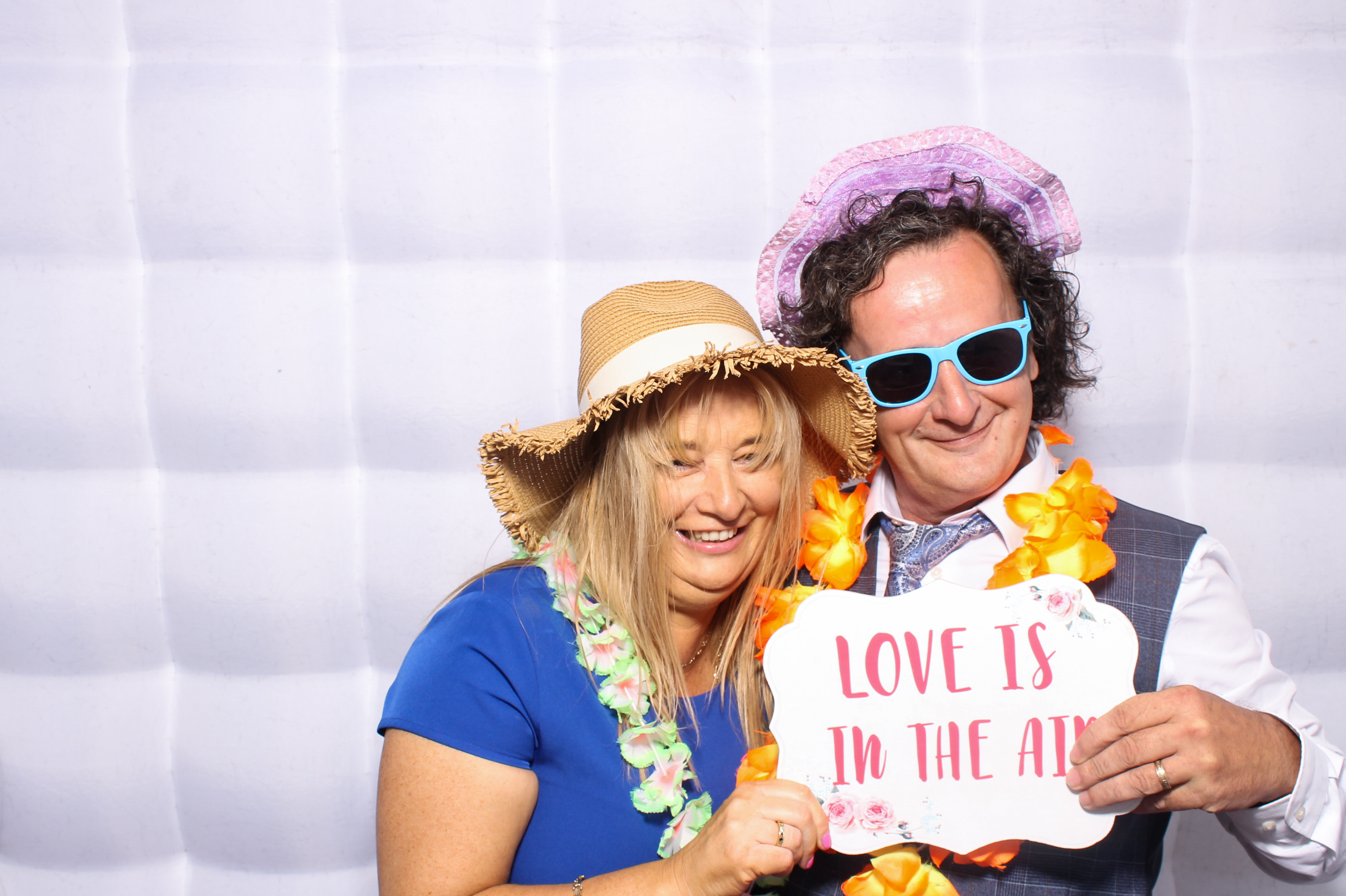 Louise & Shaun | View more photos from the event at gallery.snapmagic.ie/u/SnapMagic/Louise-Shaun