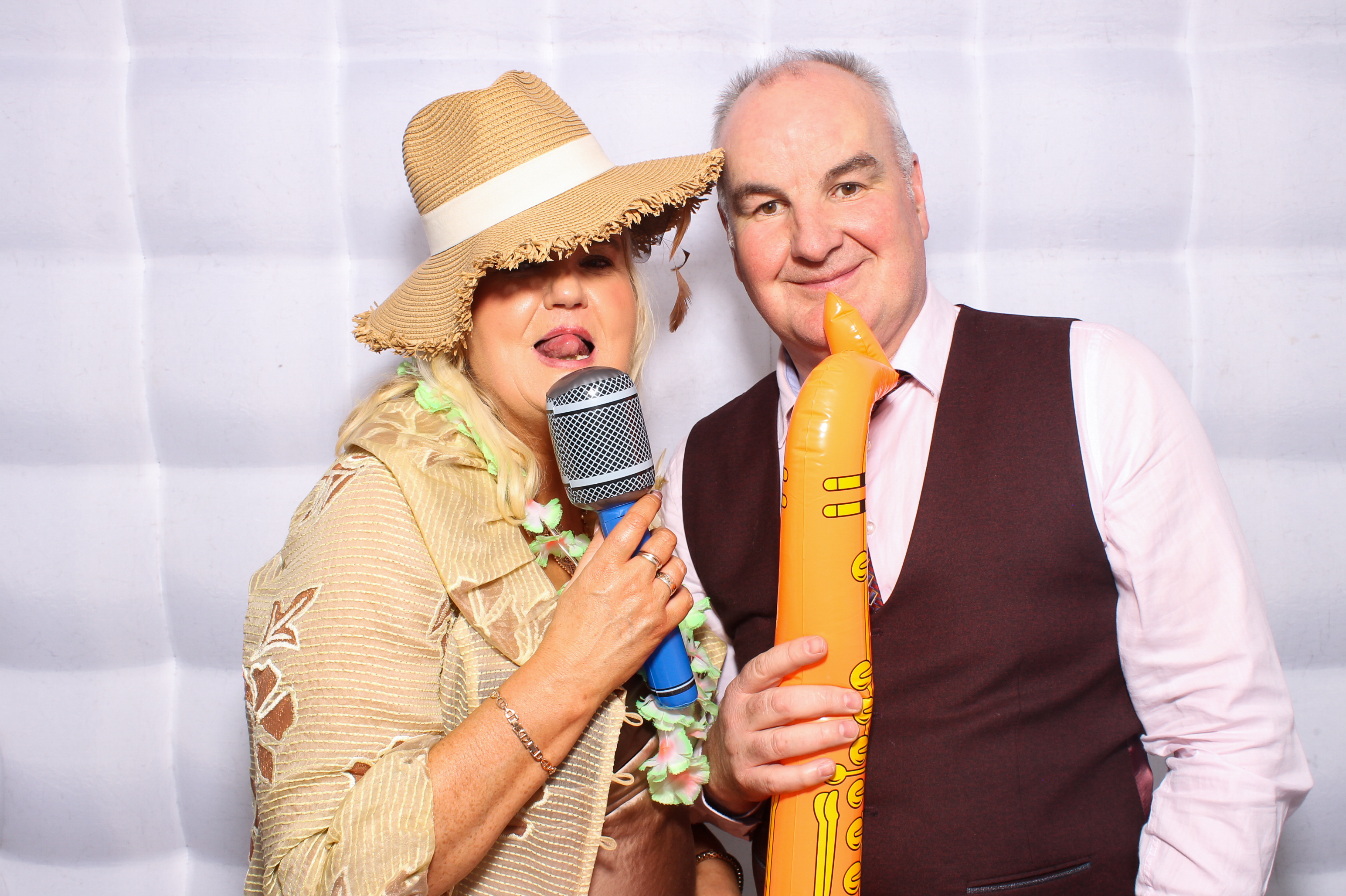 Louise & Shaun | View more photos from the event at gallery.snapmagic.ie/u/SnapMagic/Louise-Shaun