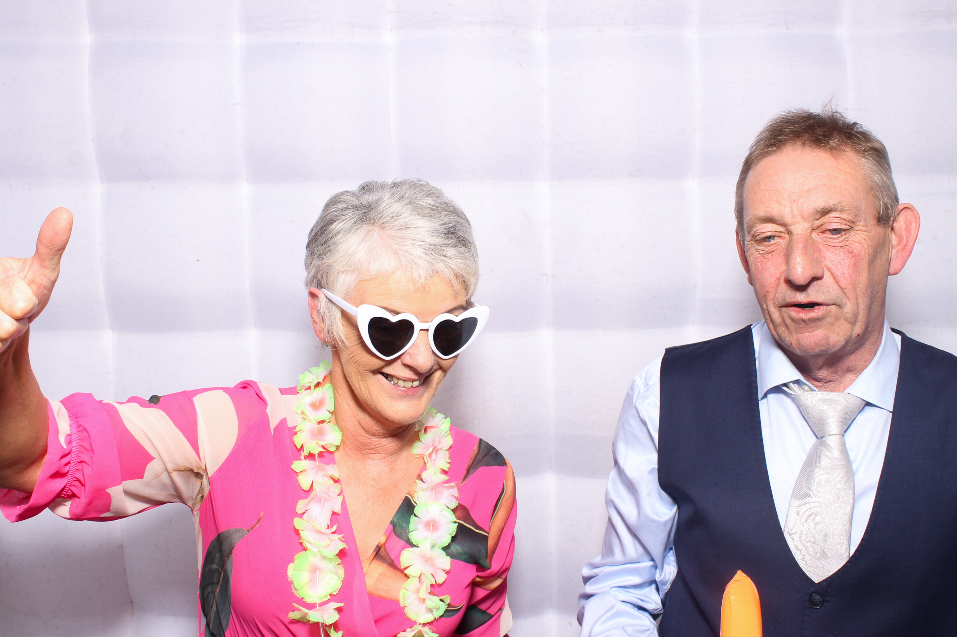 Louise & Shaun | View more photos from the event at gallery.snapmagic.ie/u/SnapMagic/Louise-Shaun