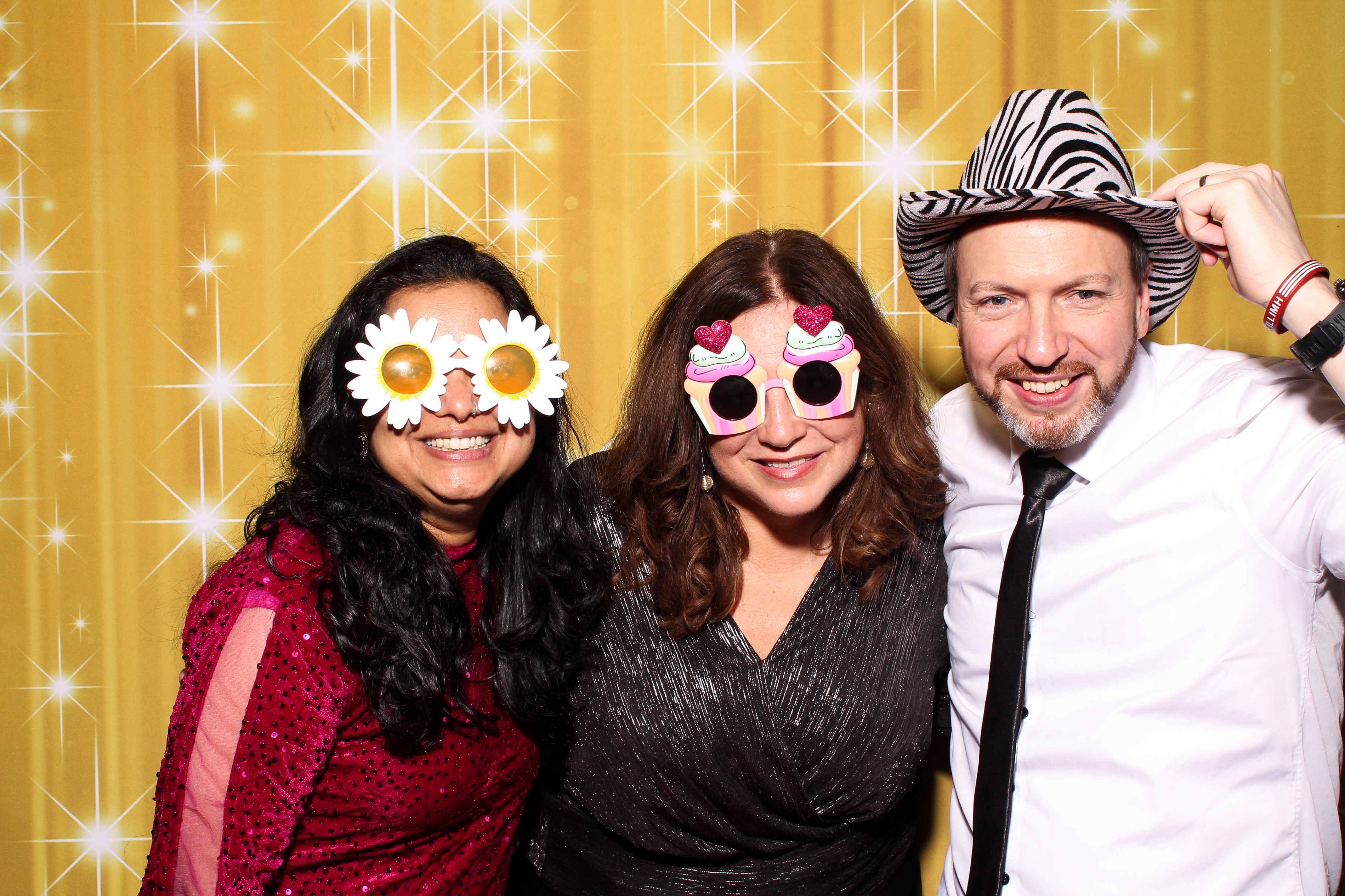 MAWDY Las Vegas Christmas Party 2025 | View more photos from the event at gallery.snapmagic.ie/u/SnapMagic/MAWDY-Las-Vegas-Christmas-Party-2025