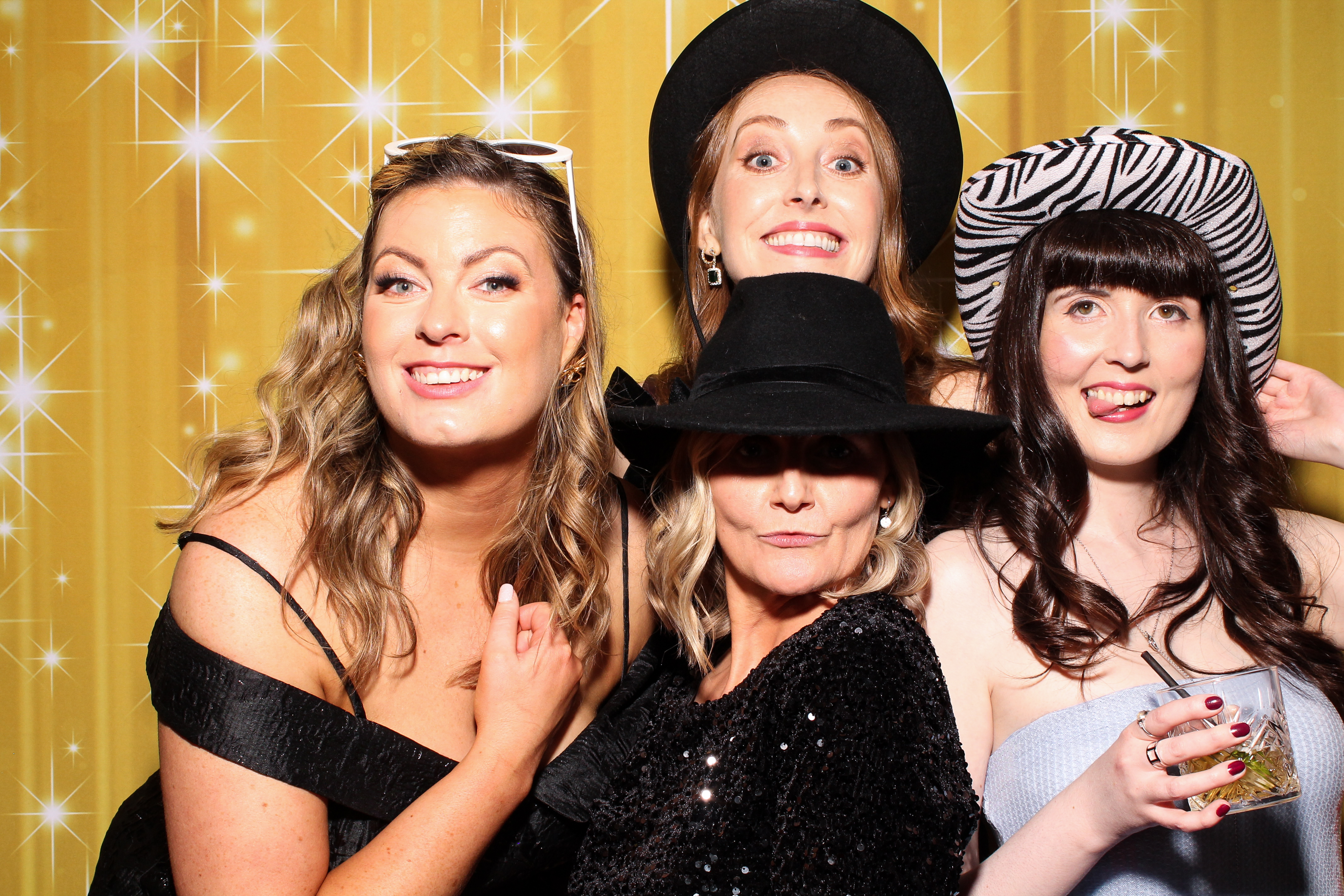 MAWDY Las Vegas Christmas Party 2025 | View more photos from the event at gallery.snapmagic.ie/u/SnapMagic/MAWDY-Las-Vegas-Christmas-Party-2025