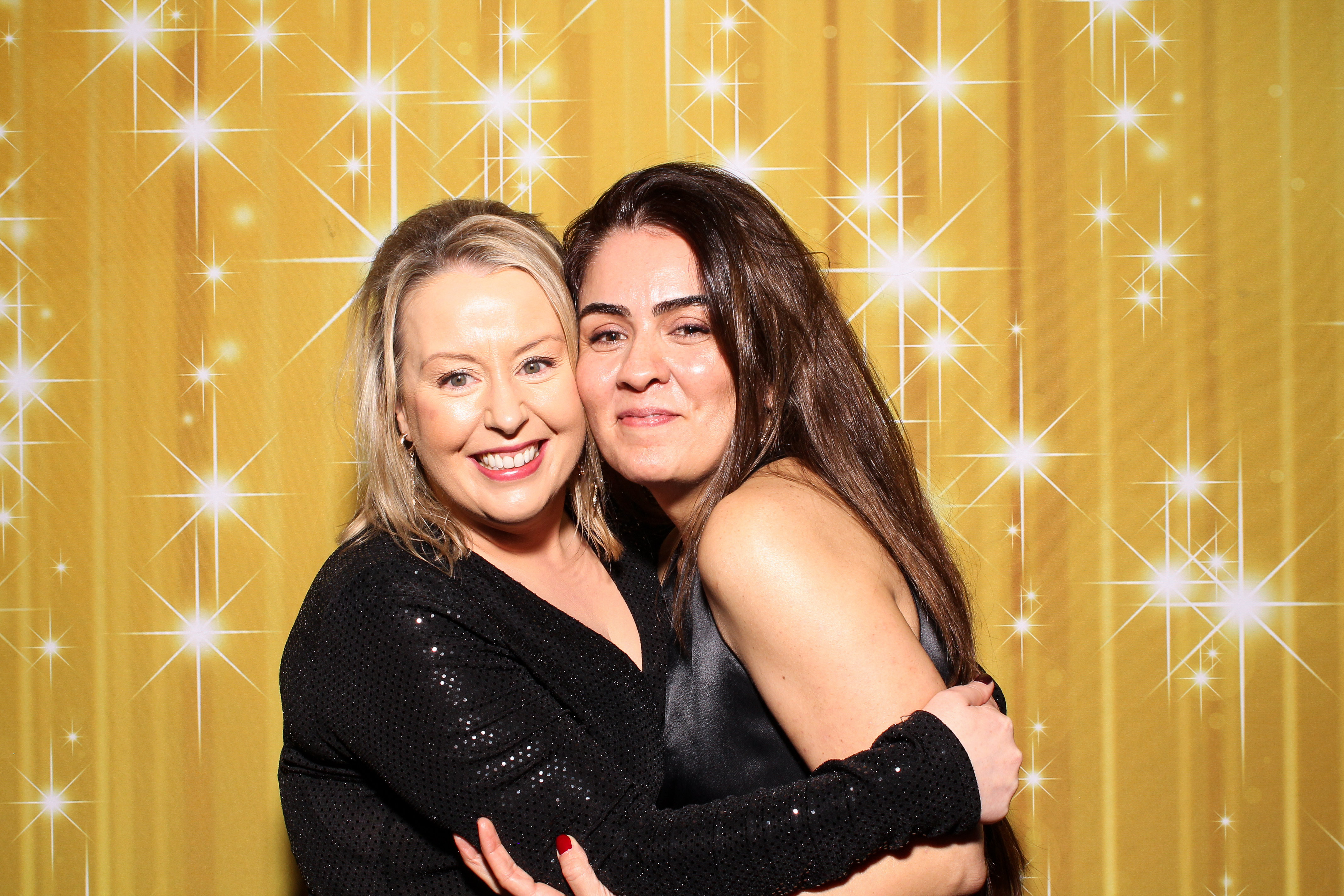 MAWDY Las Vegas Christmas Party 2025 | View more photos from the event at gallery.snapmagic.ie/u/SnapMagic/MAWDY-Las-Vegas-Christmas-Party-2025