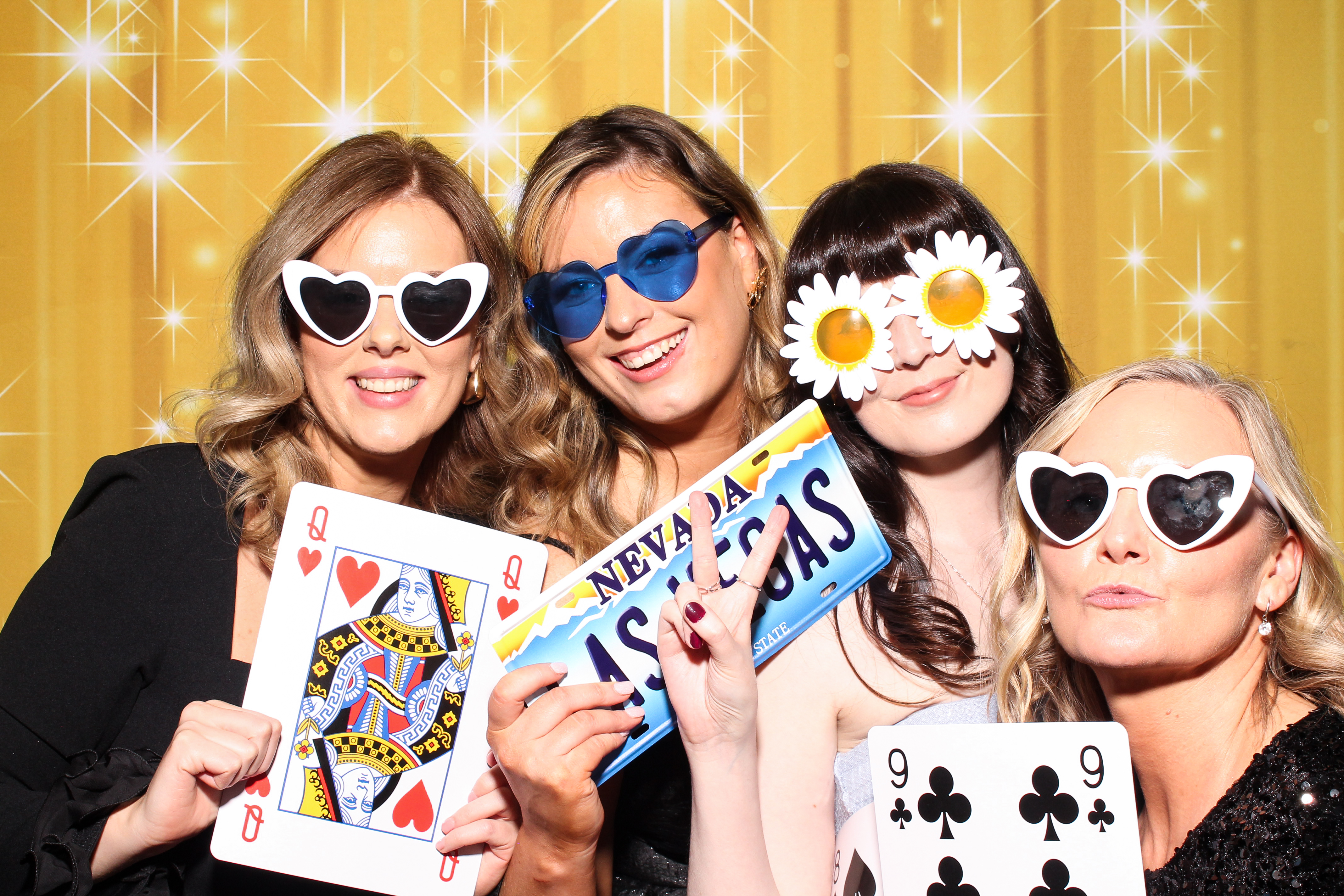 MAWDY Las Vegas Christmas Party 2025 | View more photos from the event at gallery.snapmagic.ie/u/SnapMagic/MAWDY-Las-Vegas-Christmas-Party-2025