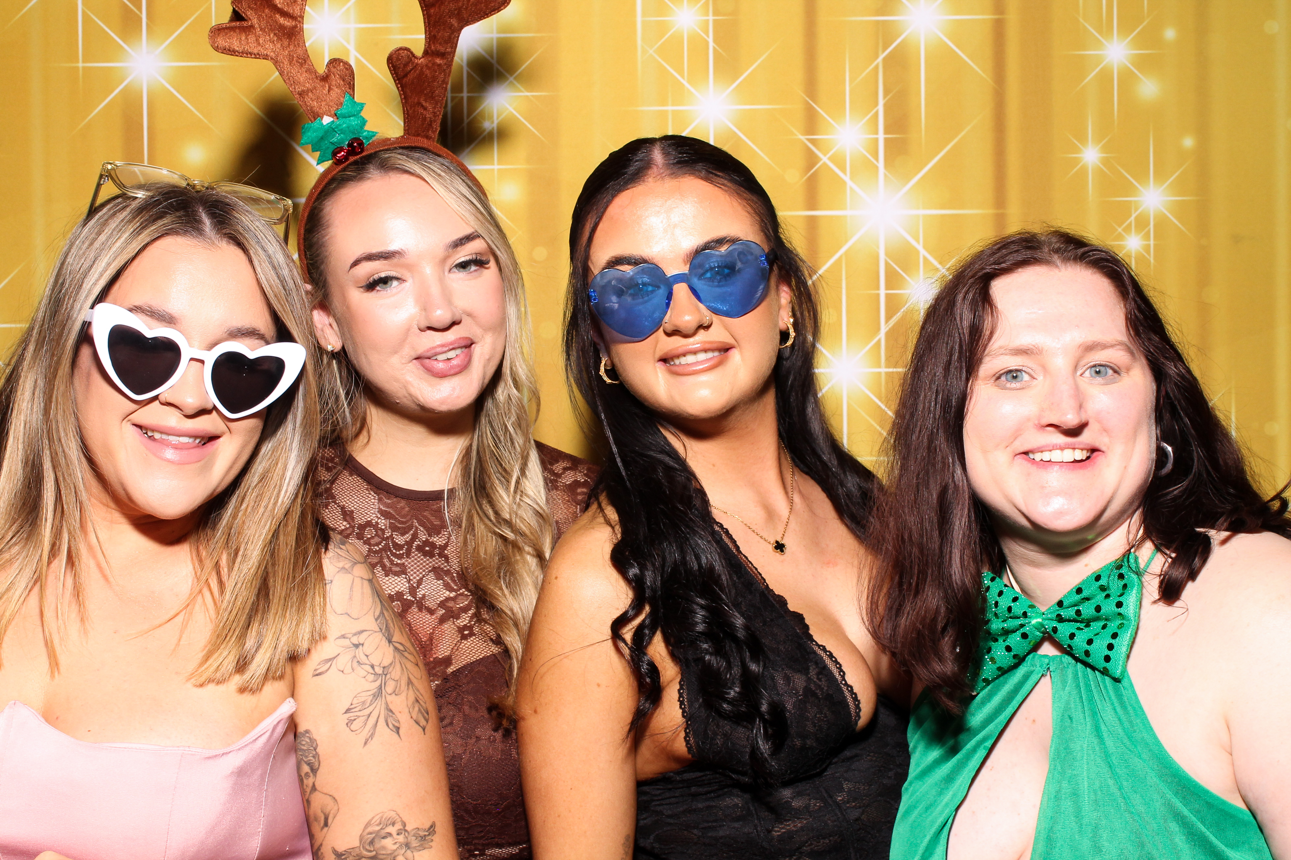 MAWDY Las Vegas Christmas Party 2025 | View more photos from the event at gallery.snapmagic.ie/u/SnapMagic/MAWDY-Las-Vegas-Christmas-Party-2025