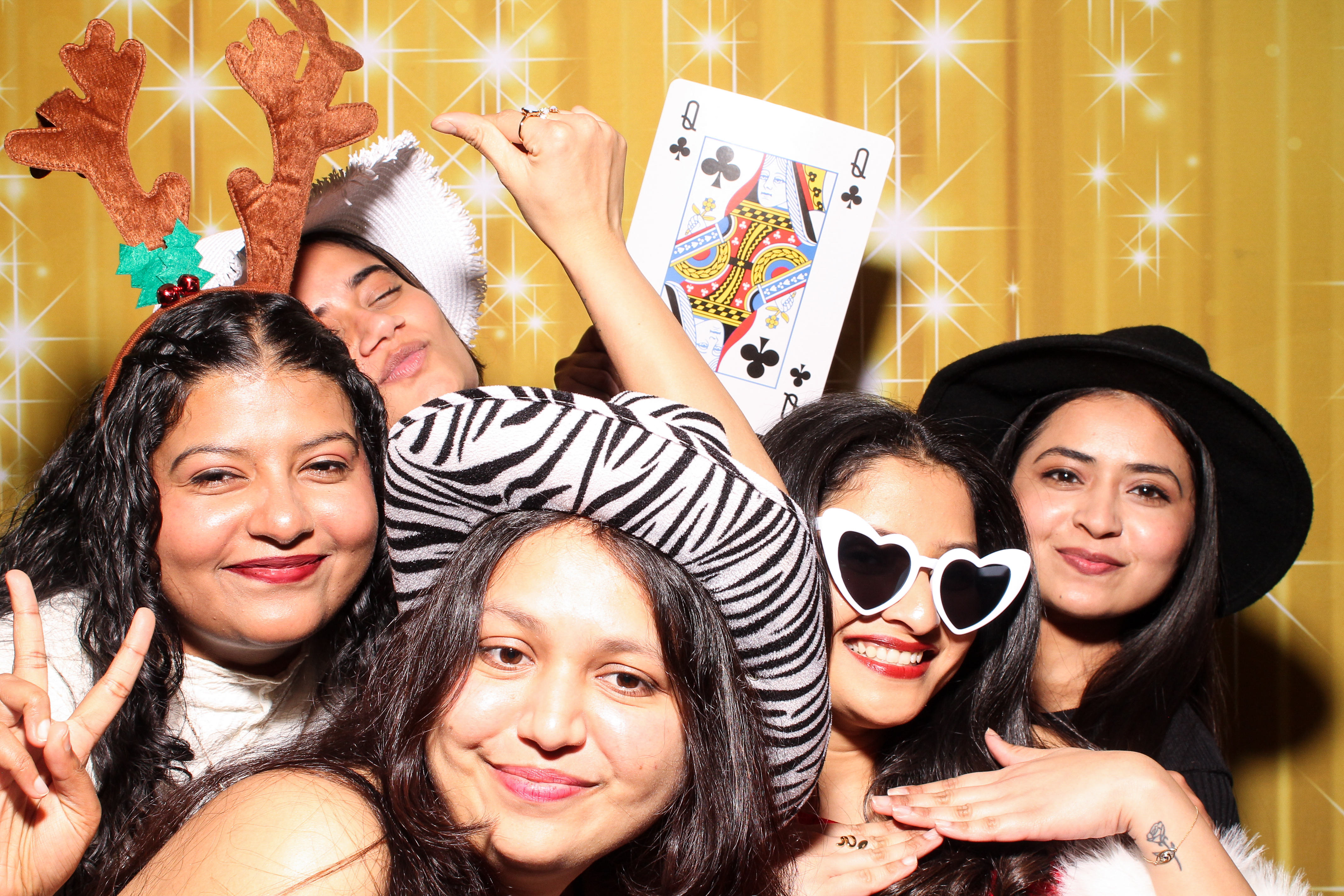 MAWDY Las Vegas Christmas Party 2025 | View more photos from the event at gallery.snapmagic.ie/u/SnapMagic/MAWDY-Las-Vegas-Christmas-Party-2025