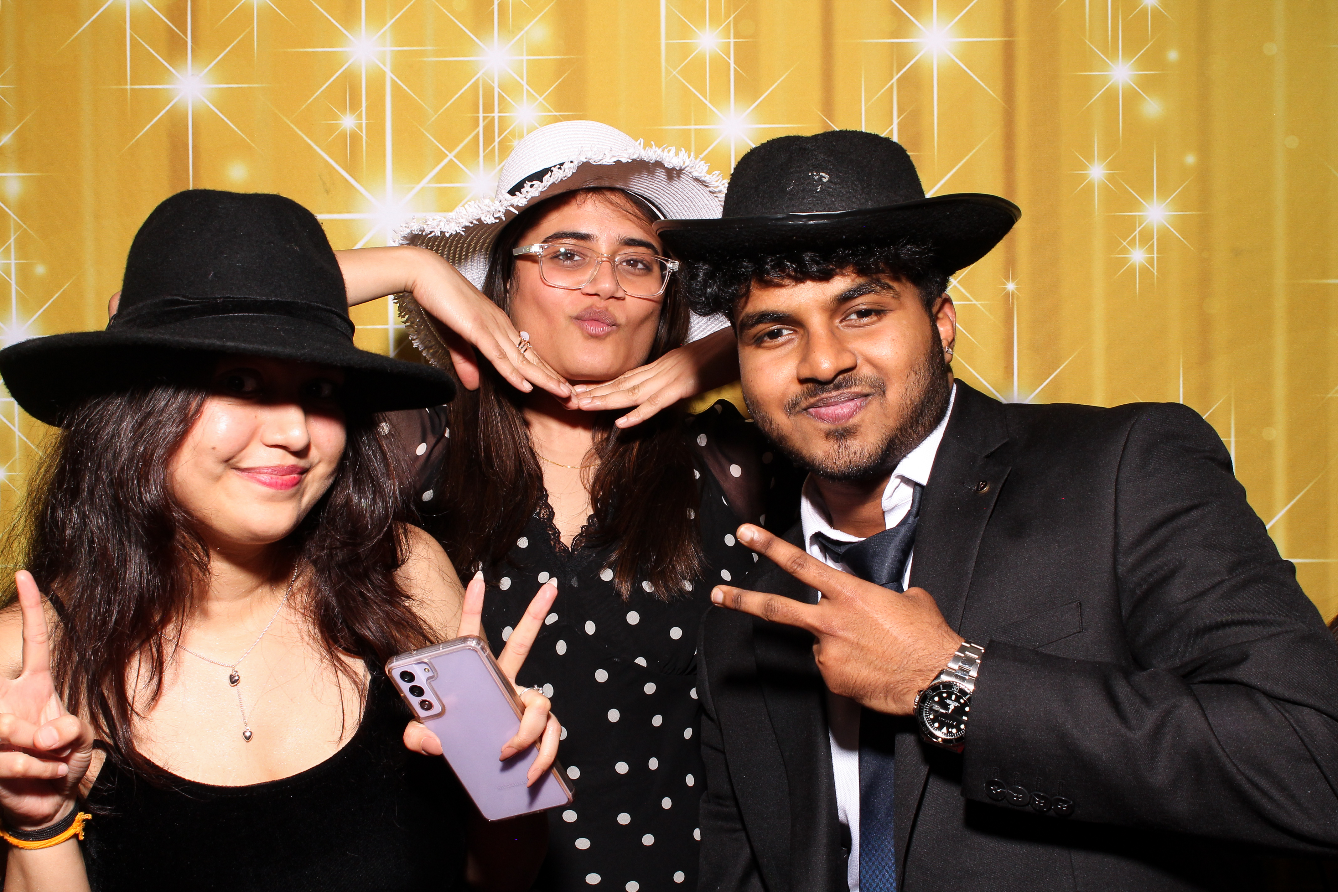 MAWDY Las Vegas Christmas Party 2025 | View more photos from the event at gallery.snapmagic.ie/u/SnapMagic/MAWDY-Las-Vegas-Christmas-Party-2025