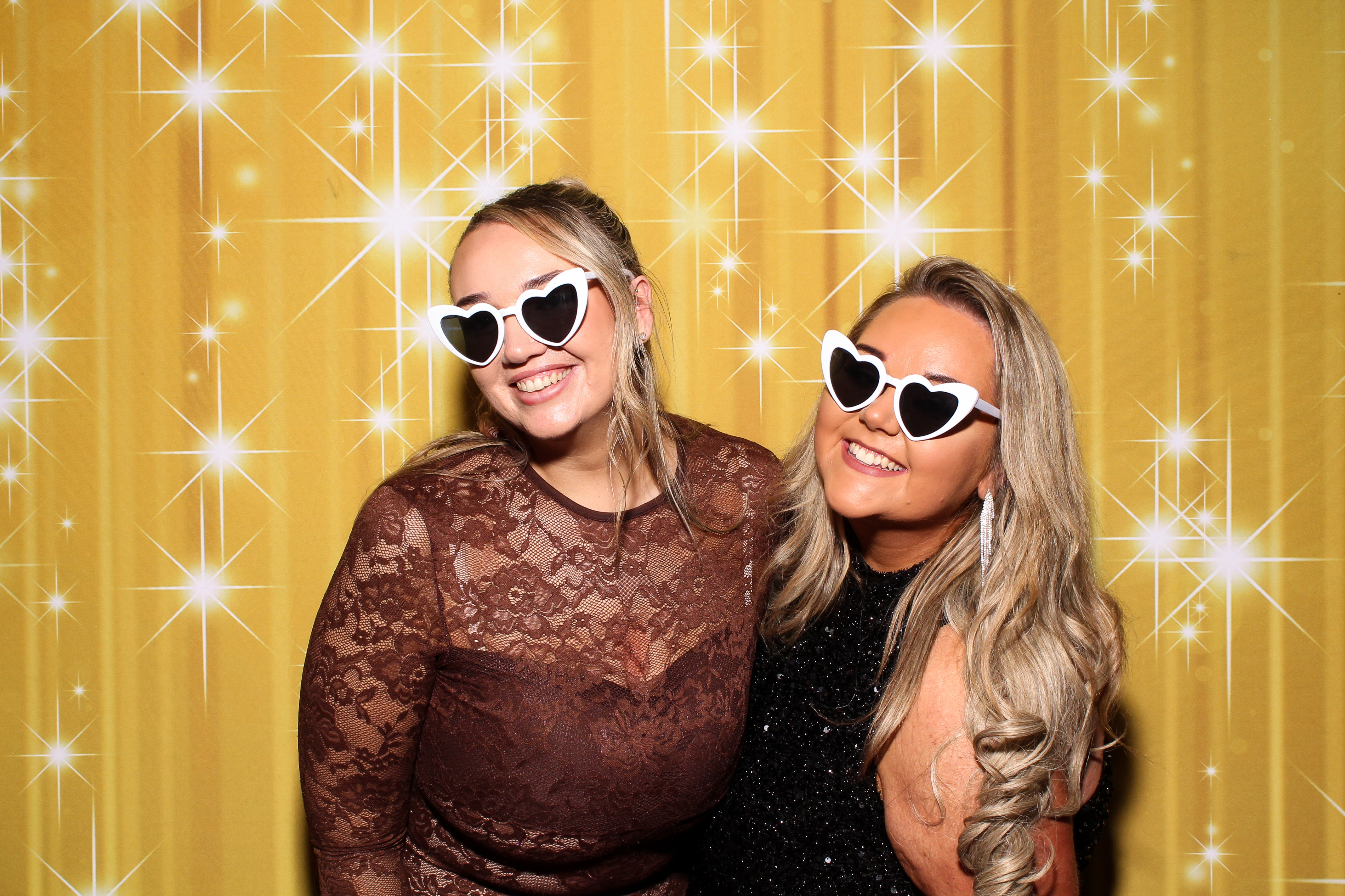 MAWDY Las Vegas Christmas Party 2025 | View more photos from the event at gallery.snapmagic.ie/u/SnapMagic/MAWDY-Las-Vegas-Christmas-Party-2025