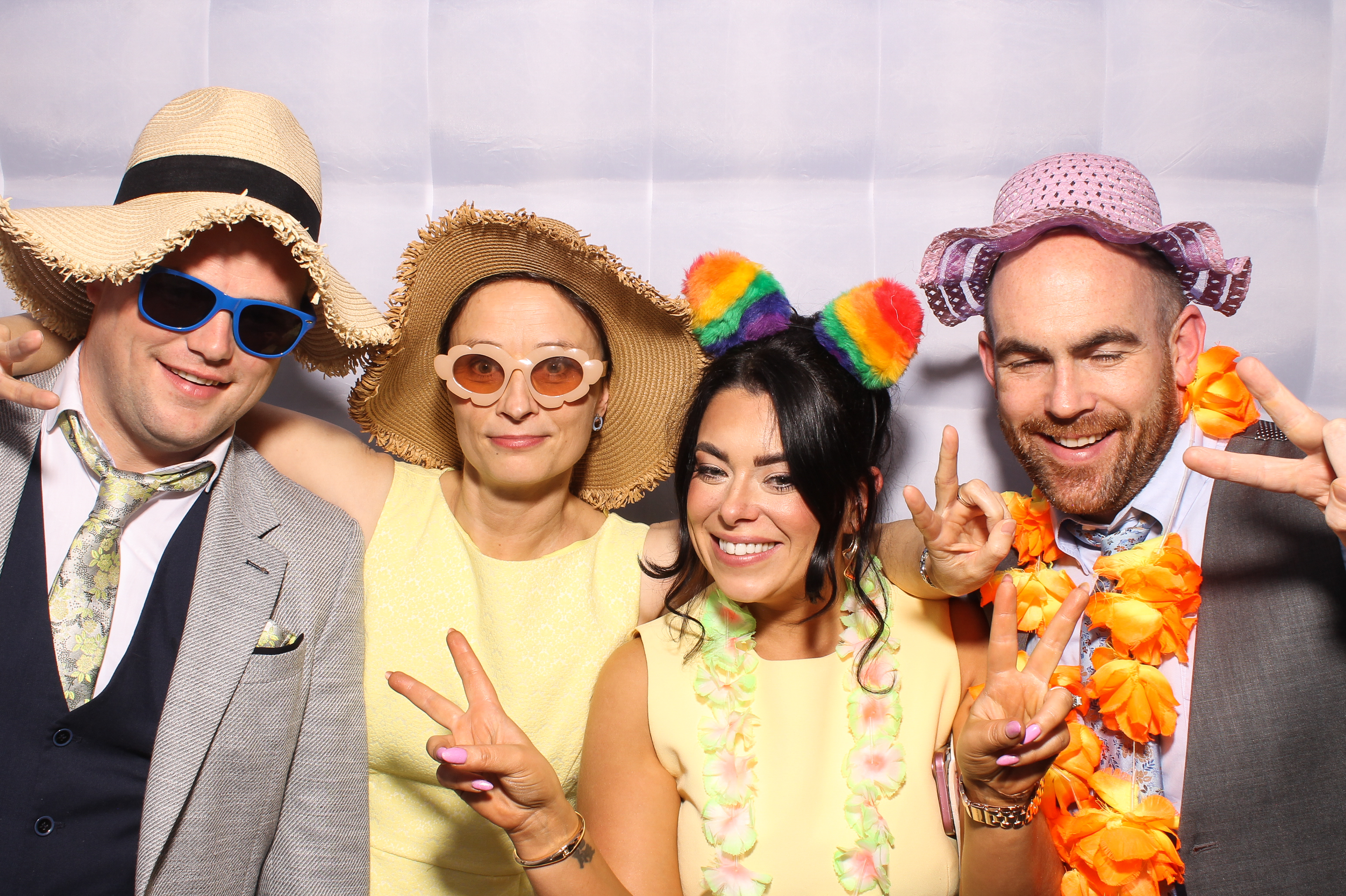 Mariah & Gary | View more photos from the event at gallery.snapmagic.ie/u/SnapMagic/Mariah-Gary