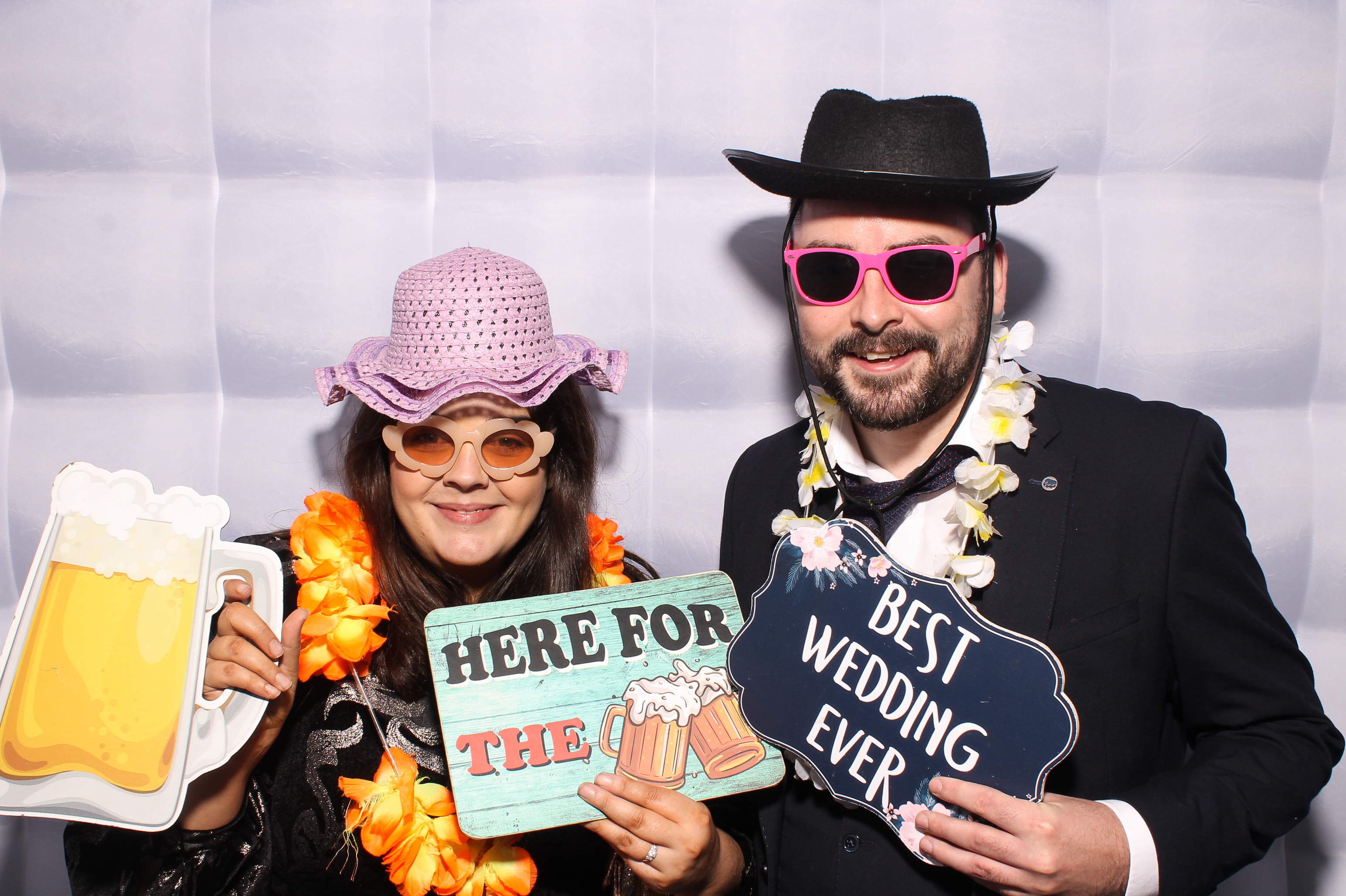 Mariah & Gary | View more photos from the event at gallery.snapmagic.ie/u/SnapMagic/Mariah-Gary