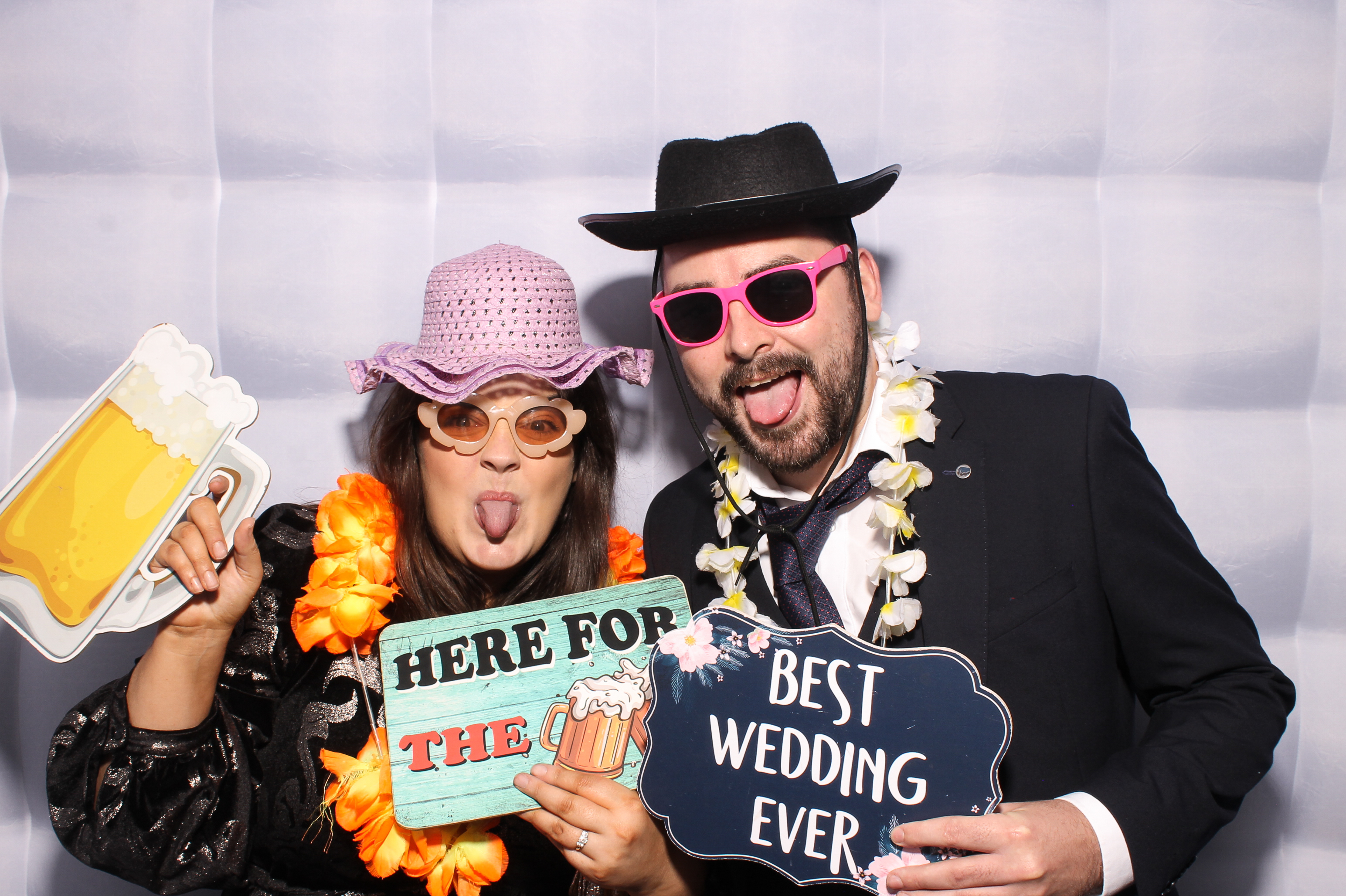 Mariah & Gary | View more photos from the event at gallery.snapmagic.ie/u/SnapMagic/Mariah-Gary