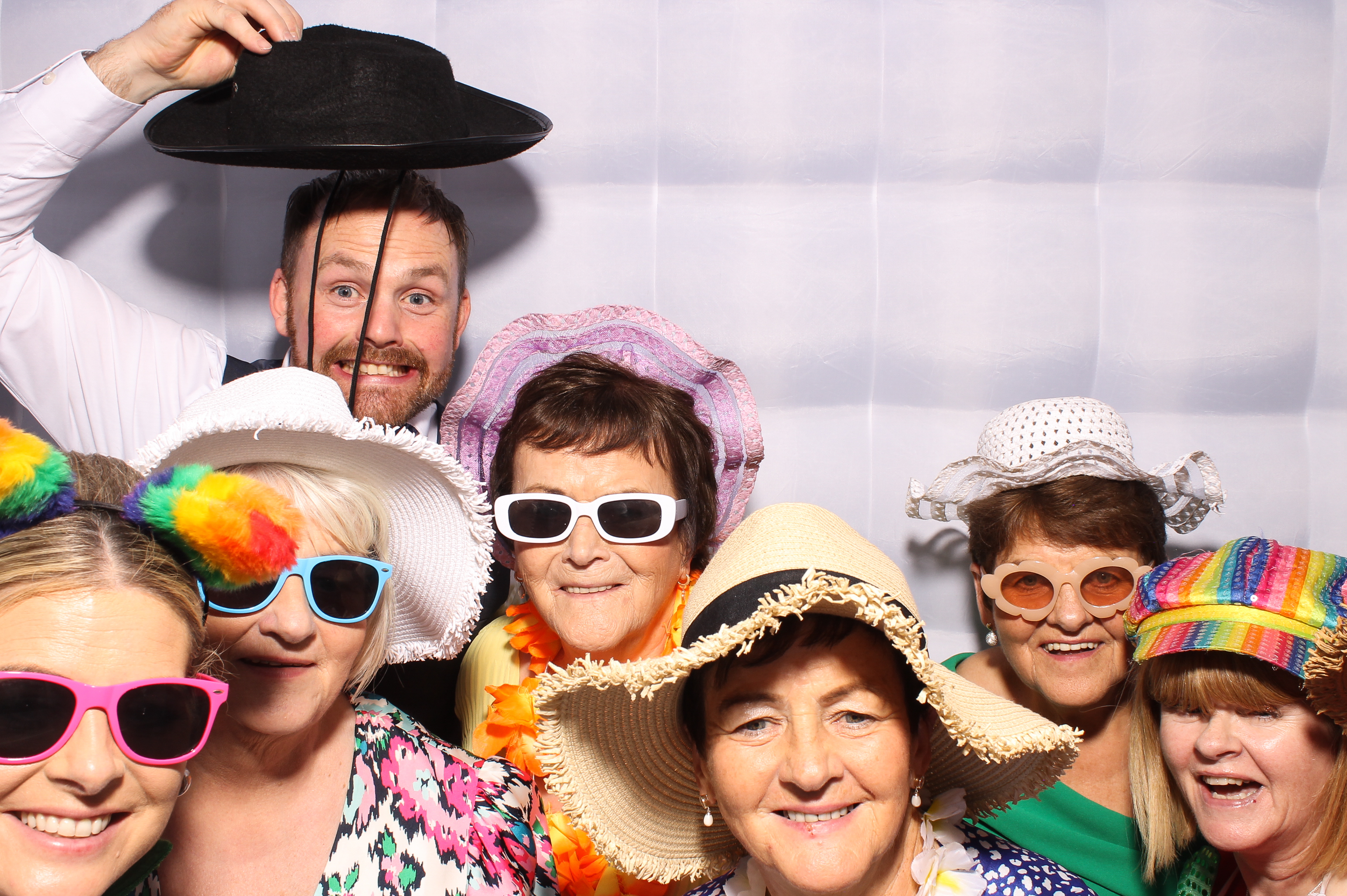 Mariah & Gary | View more photos from the event at gallery.snapmagic.ie/u/SnapMagic/Mariah-Gary