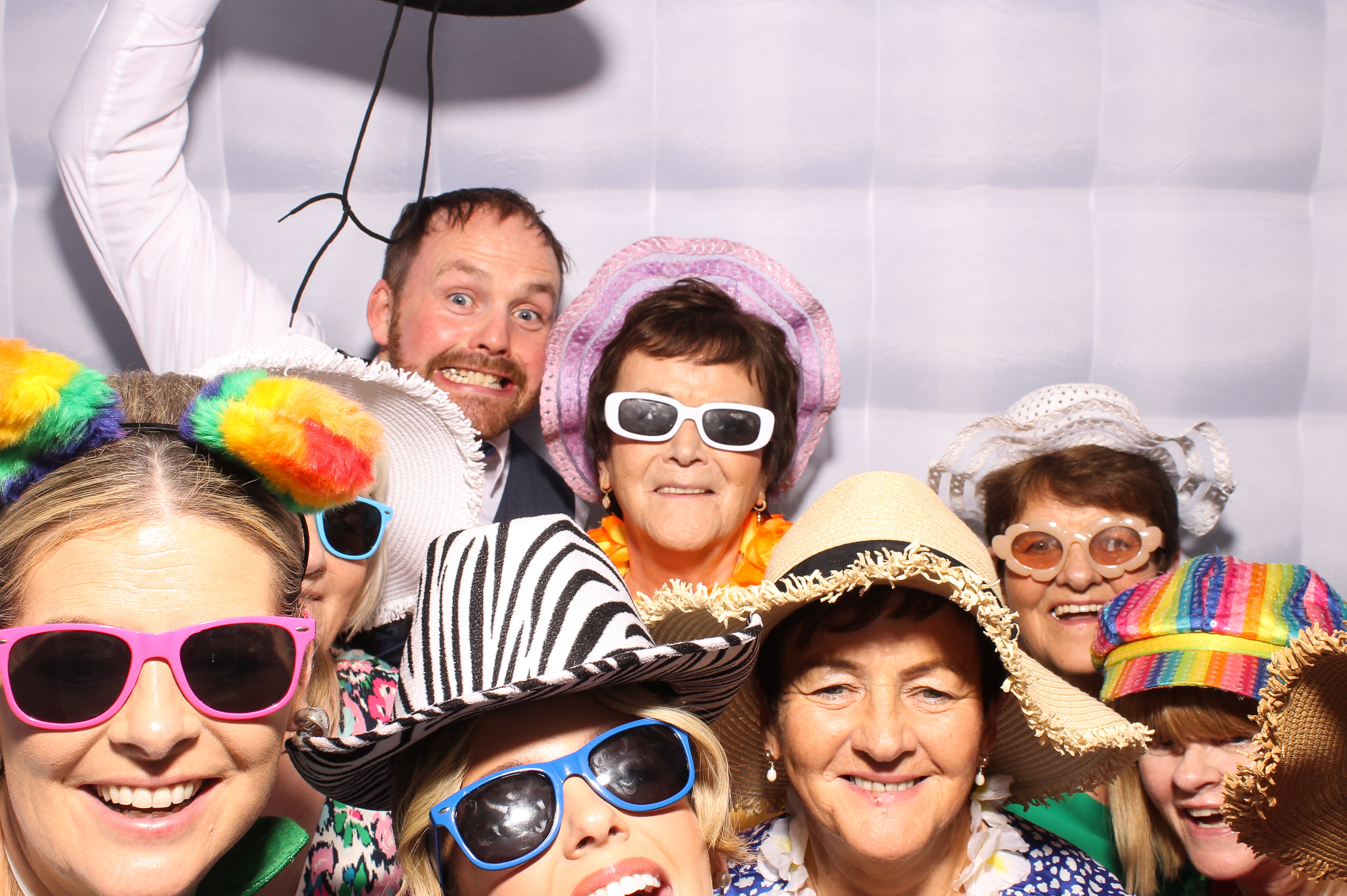 Mariah & Gary | View more photos from the event at gallery.snapmagic.ie/u/SnapMagic/Mariah-Gary