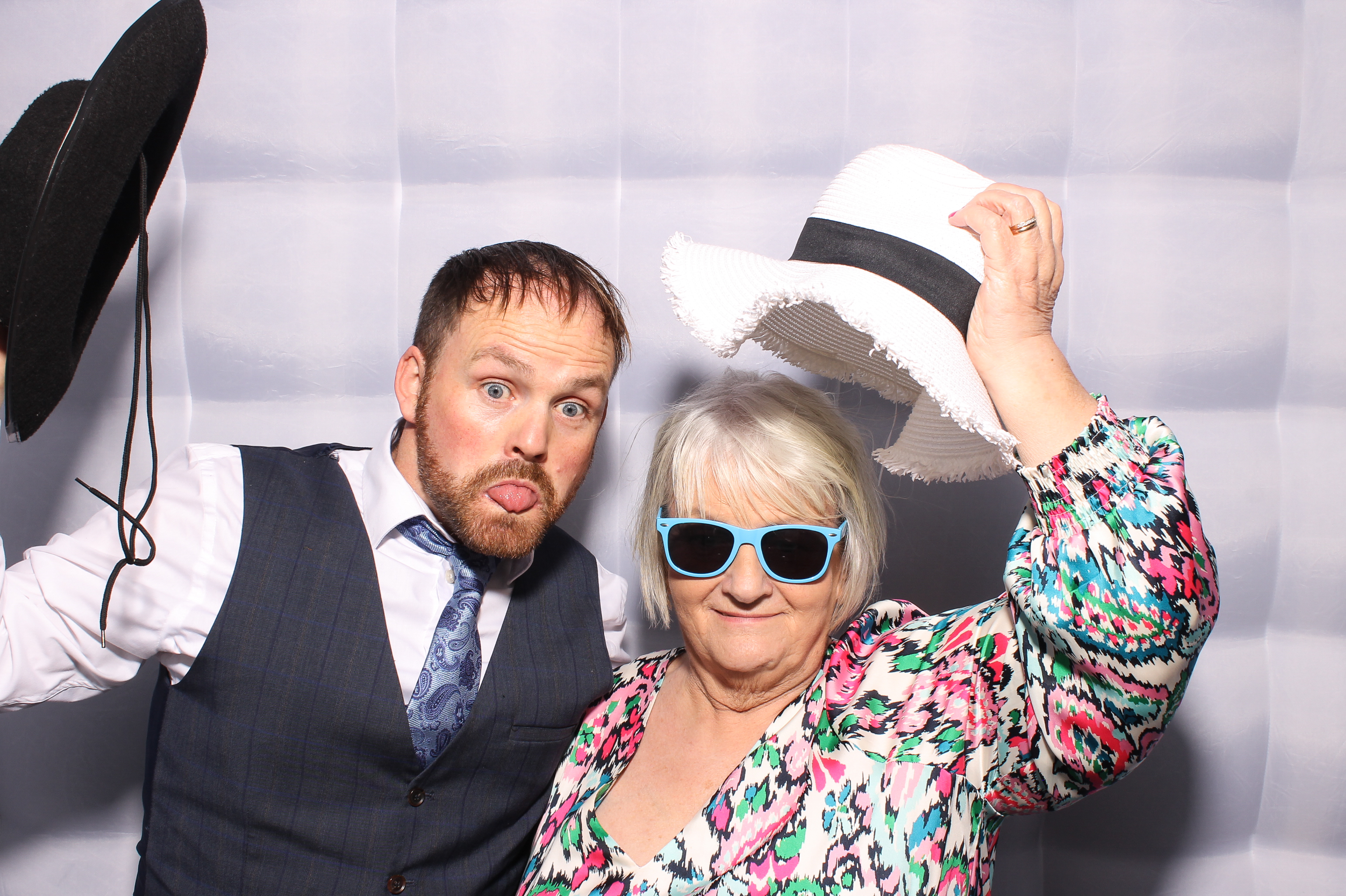 Mariah & Gary | View more photos from the event at gallery.snapmagic.ie/u/SnapMagic/Mariah-Gary