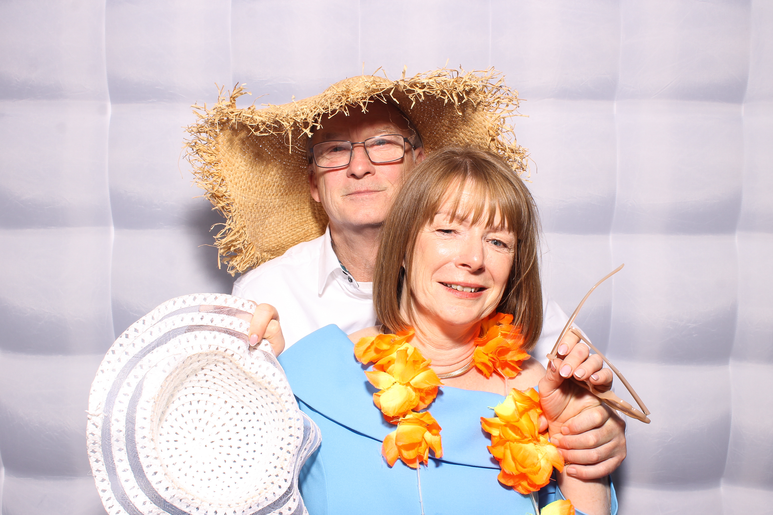 Mariah & Gary | View more photos from the event at gallery.snapmagic.ie/u/SnapMagic/Mariah-Gary