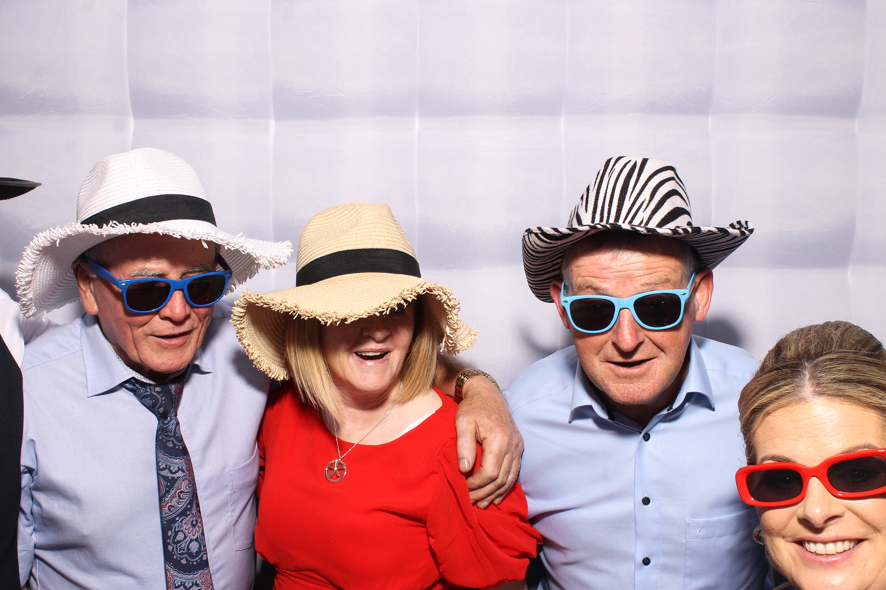 Mariah & Gary | View more photos from the event at gallery.snapmagic.ie/u/SnapMagic/Mariah-Gary