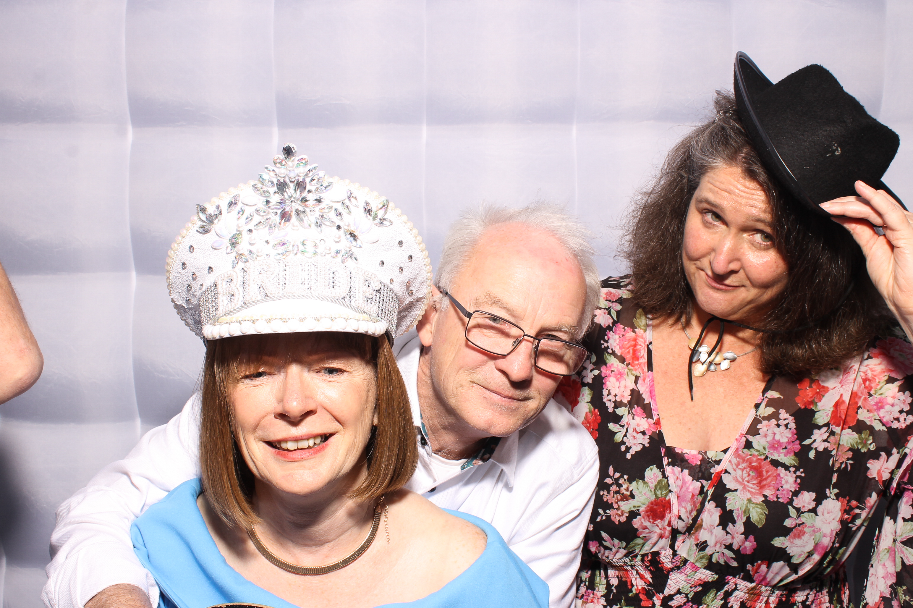 Mariah & Gary | View more photos from the event at gallery.snapmagic.ie/u/SnapMagic/Mariah-Gary