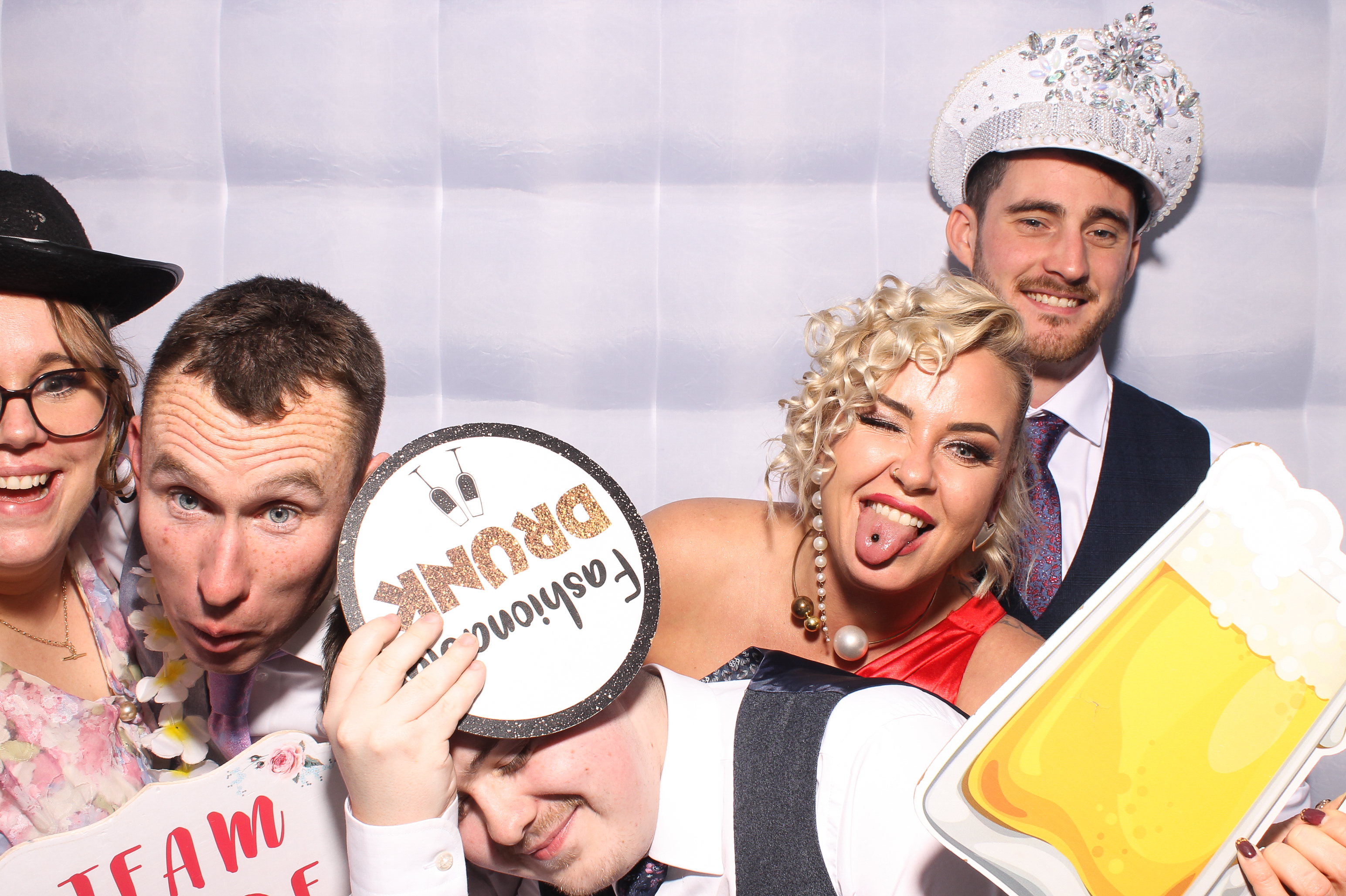 Mariah & Gary | View more photos from the event at gallery.snapmagic.ie/u/SnapMagic/Mariah-Gary