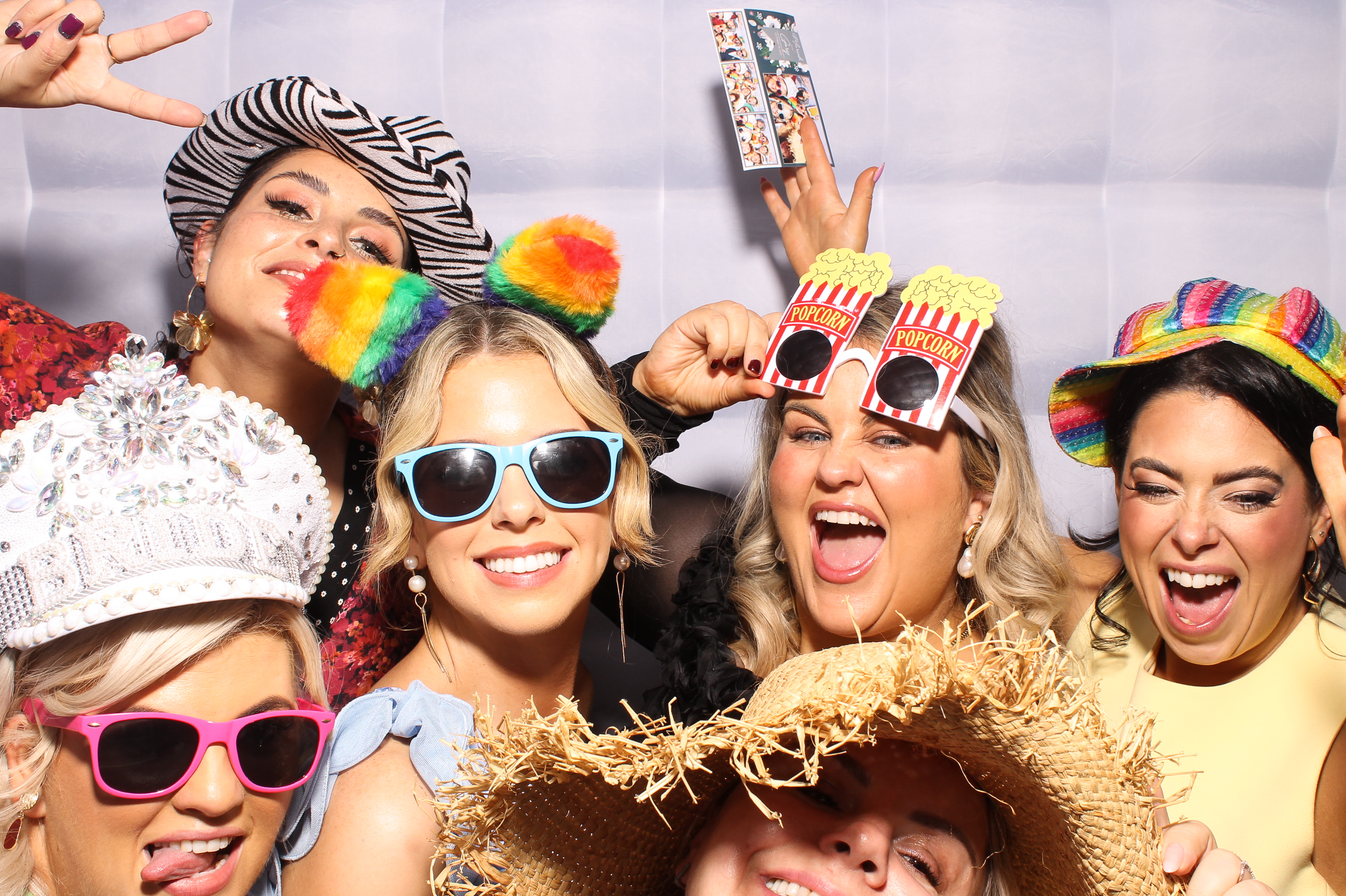 Mariah & Gary | View more photos from the event at gallery.snapmagic.ie/u/SnapMagic/Mariah-Gary