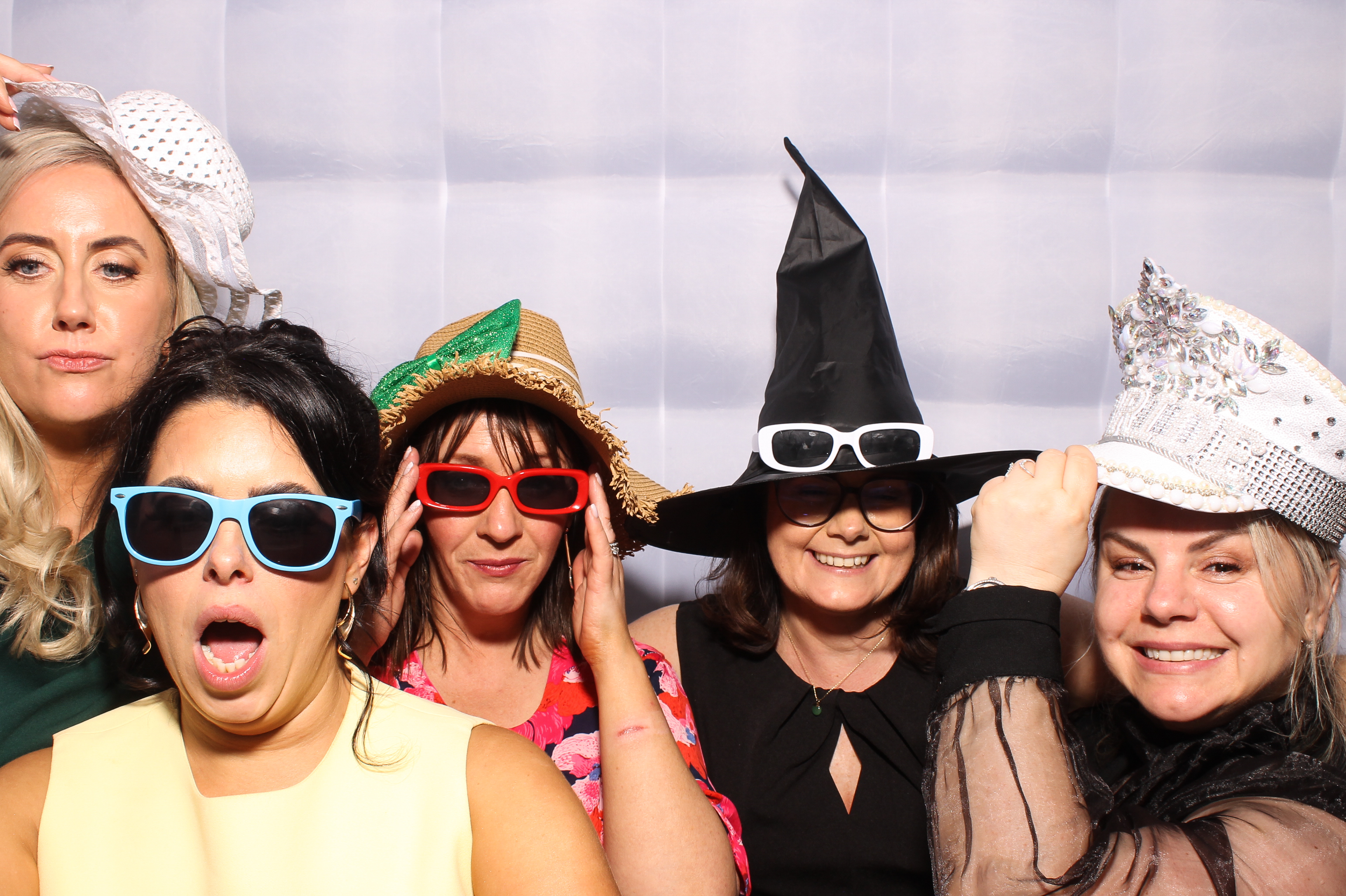 Mariah & Gary | View more photos from the event at gallery.snapmagic.ie/u/SnapMagic/Mariah-Gary