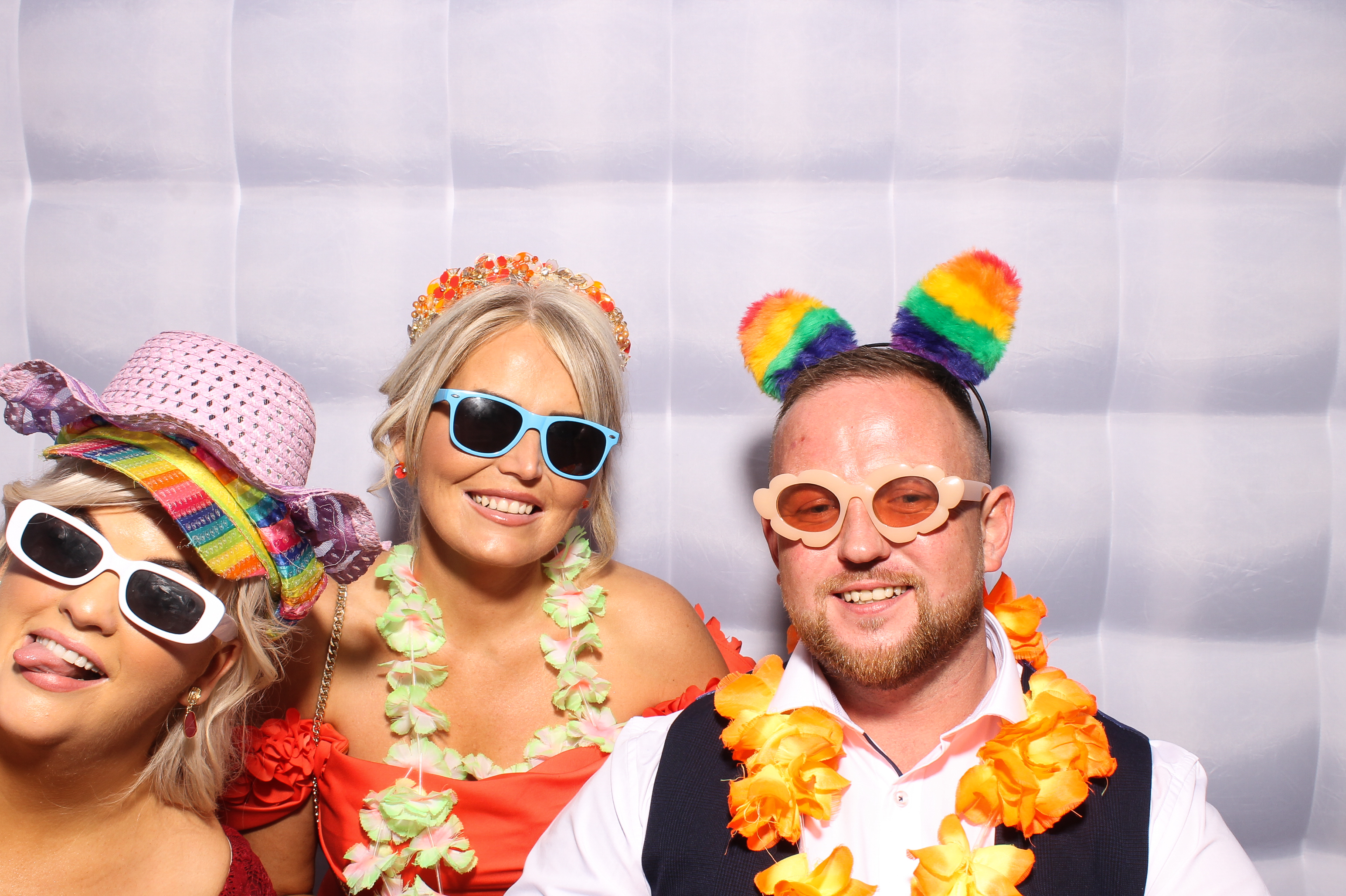 Mariah & Gary | View more photos from the event at gallery.snapmagic.ie/u/SnapMagic/Mariah-Gary