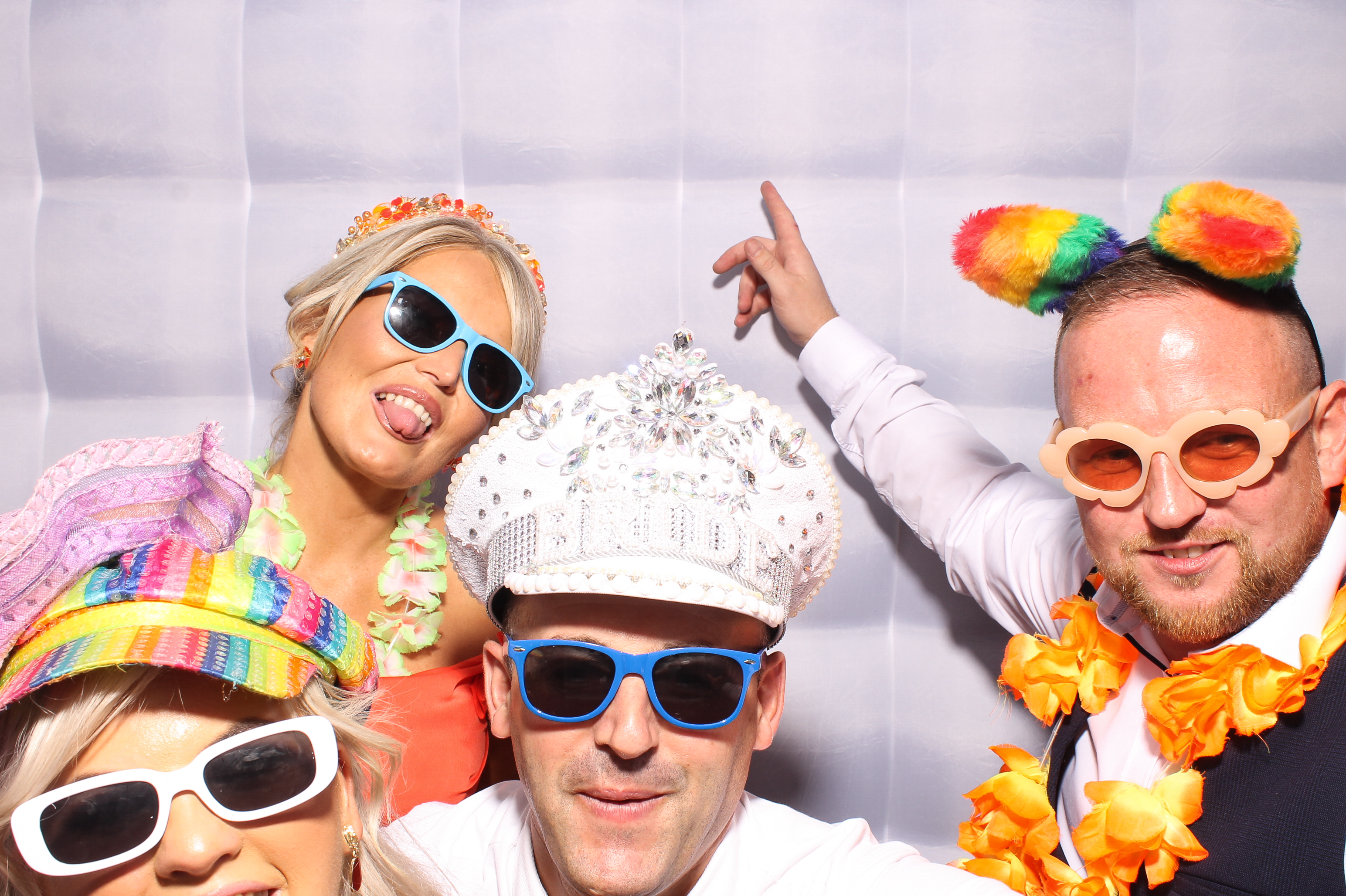 Mariah & Gary | View more photos from the event at gallery.snapmagic.ie/u/SnapMagic/Mariah-Gary