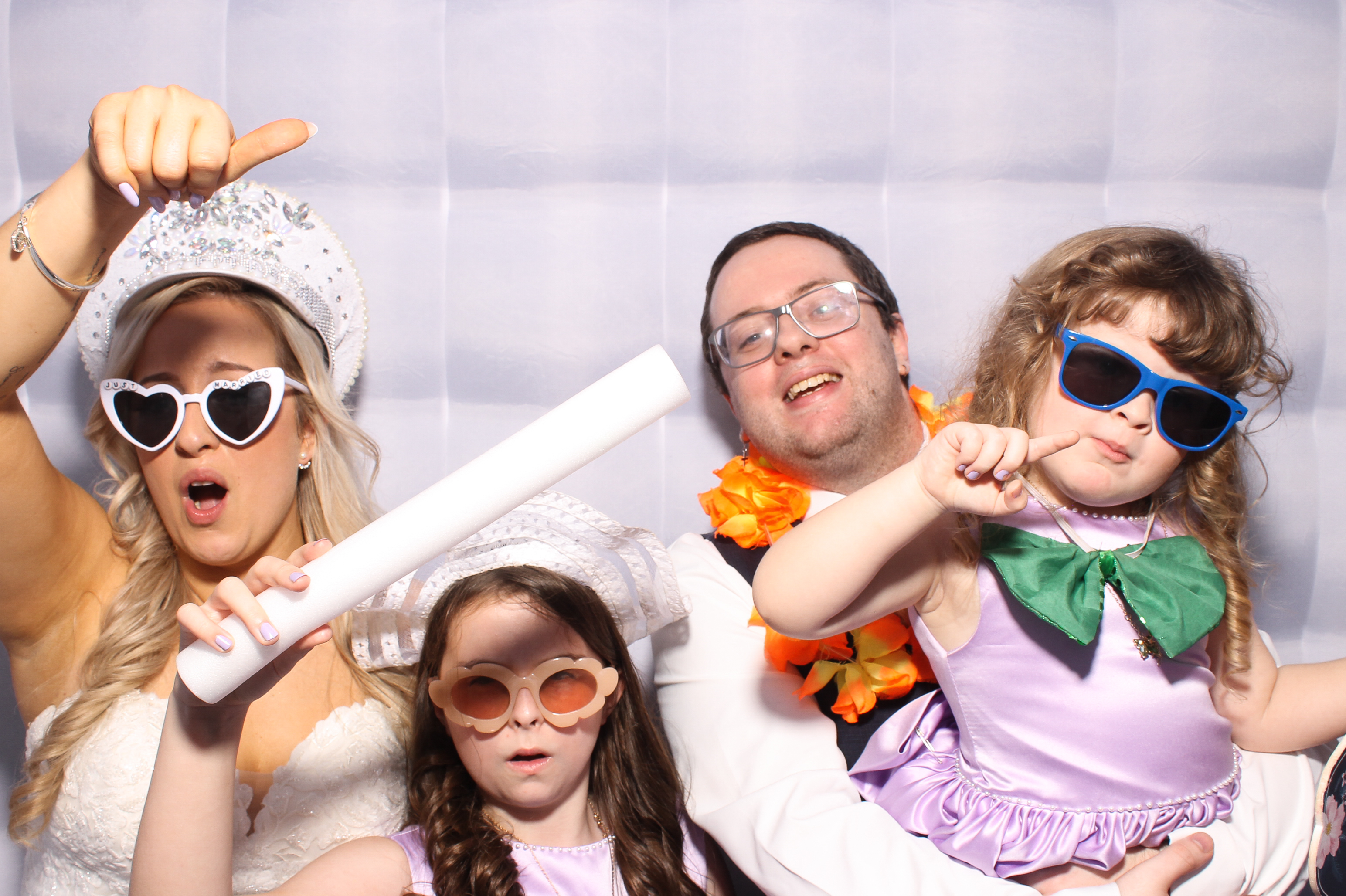 Mariah & Gary | View more photos from the event at gallery.snapmagic.ie/u/SnapMagic/Mariah-Gary