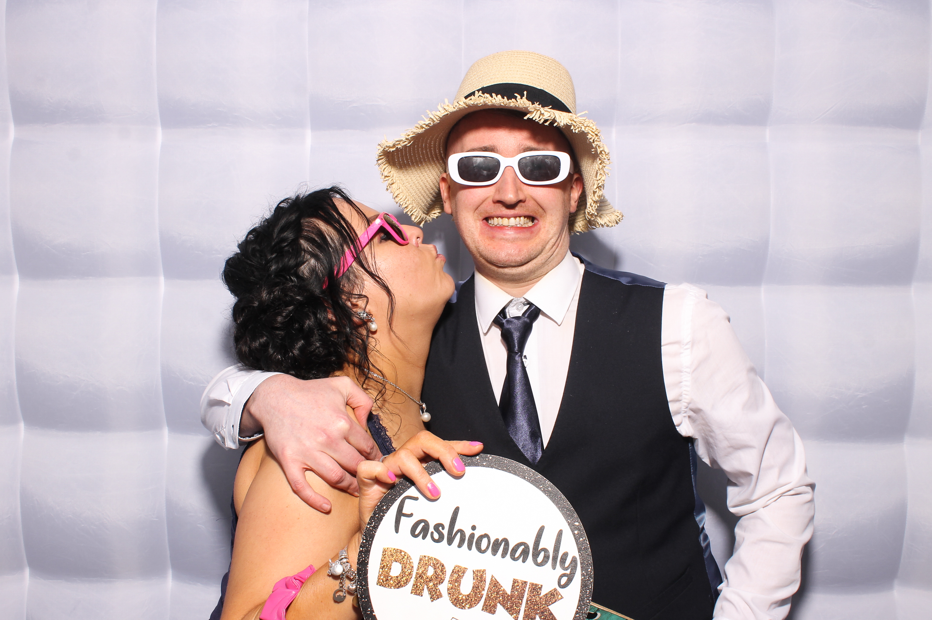 Mariah & Gary | View more photos from the event at gallery.snapmagic.ie/u/SnapMagic/Mariah-Gary