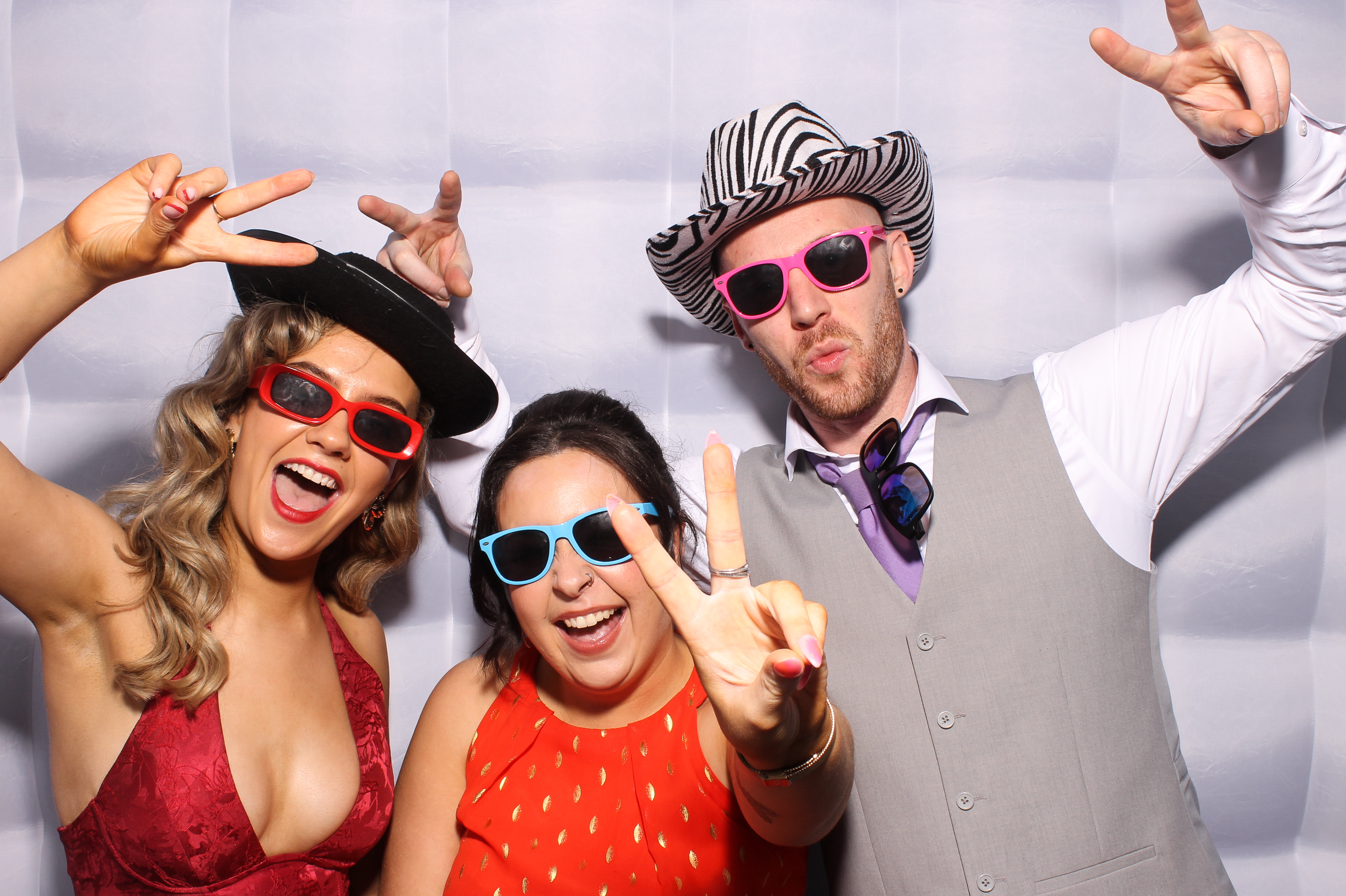 Mariah & Gary | View more photos from the event at gallery.snapmagic.ie/u/SnapMagic/Mariah-Gary