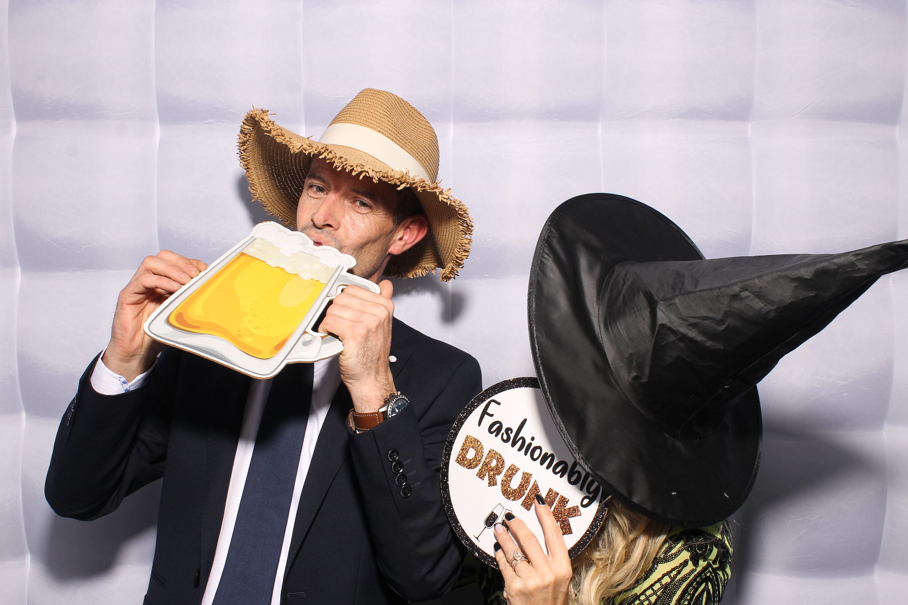 Mariah & Gary | View more photos from the event at gallery.snapmagic.ie/u/SnapMagic/Mariah-Gary