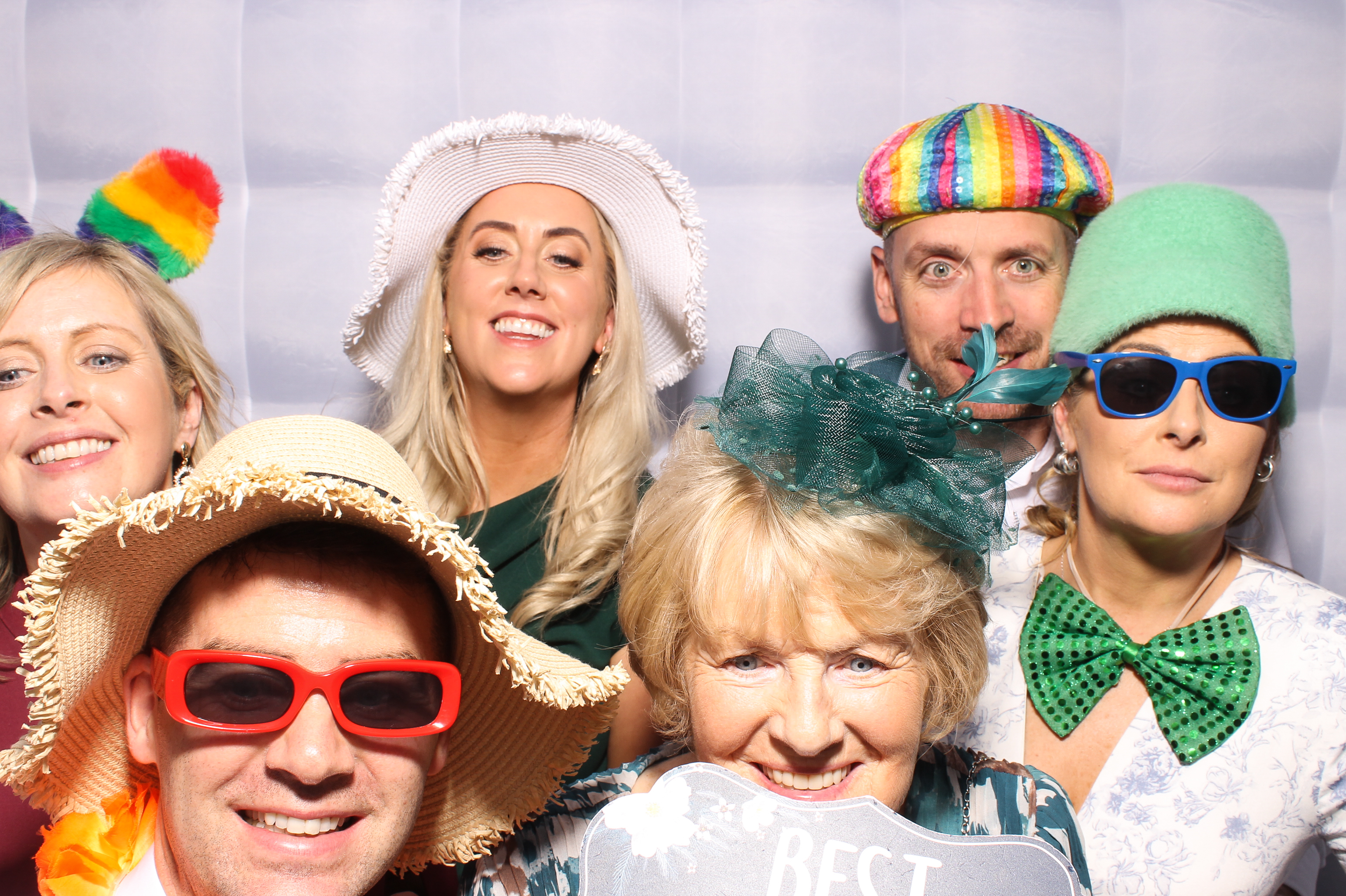 Mariah & Gary | View more photos from the event at gallery.snapmagic.ie/u/SnapMagic/Mariah-Gary