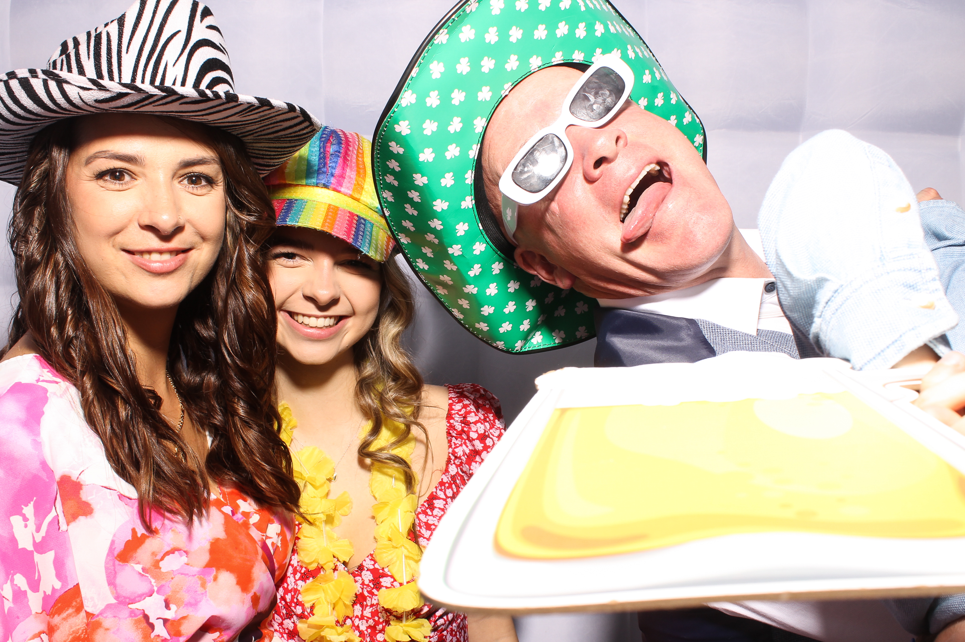 Mariah & Gary | View more photos from the event at gallery.snapmagic.ie/u/SnapMagic/Mariah-Gary