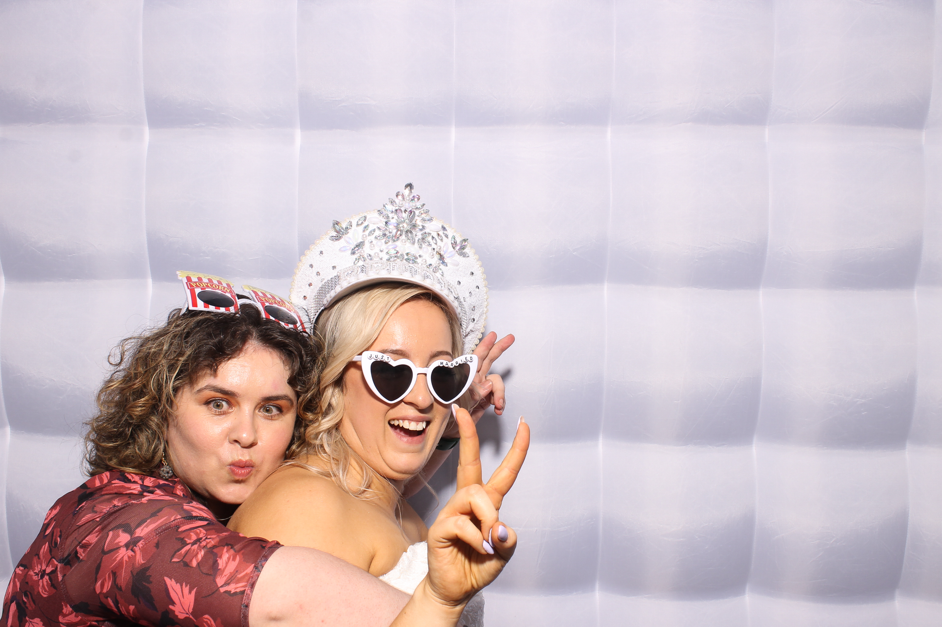 Mariah & Gary | View more photos from the event at gallery.snapmagic.ie/u/SnapMagic/Mariah-Gary