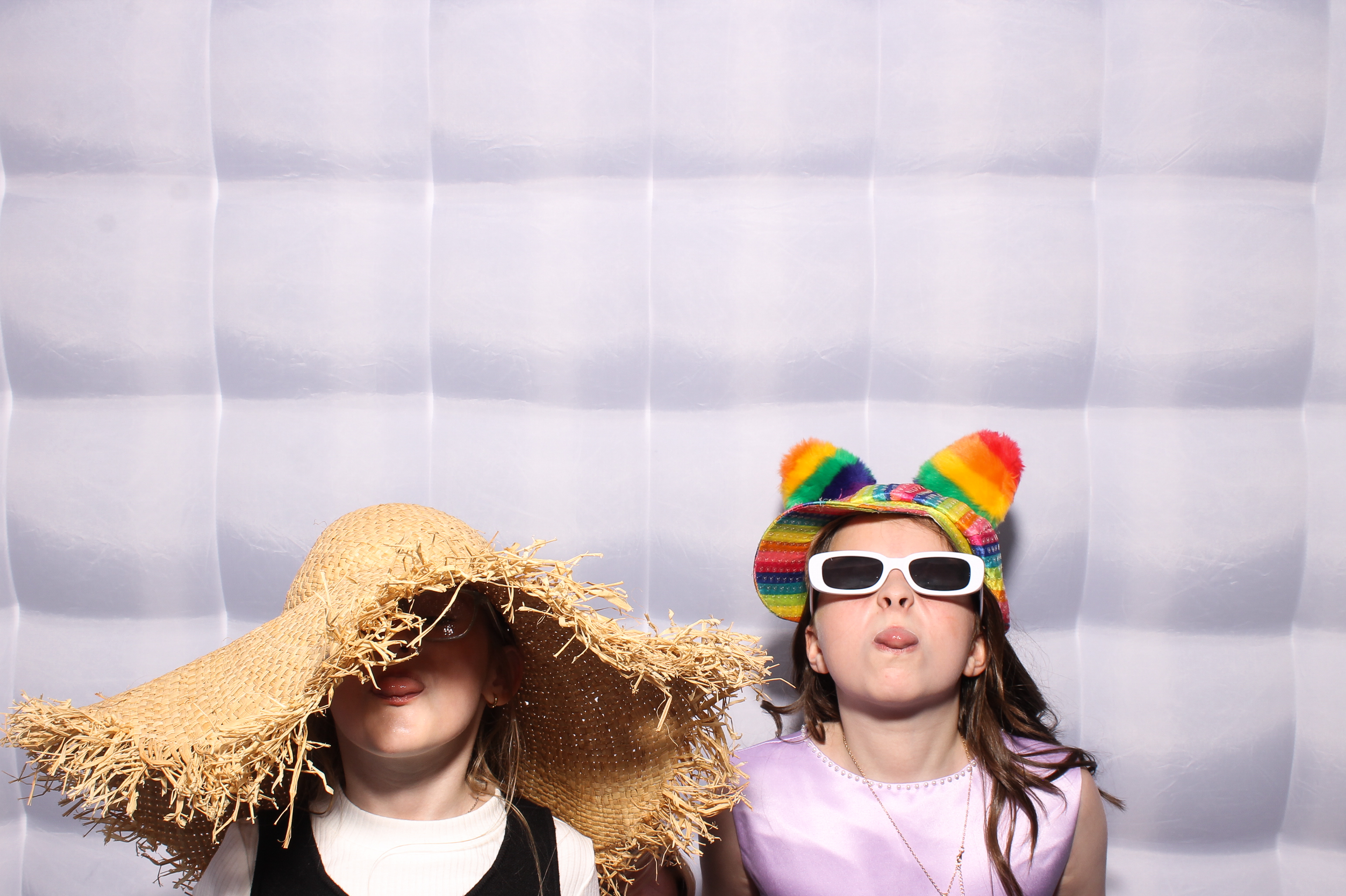 Mariah & Gary | View more photos from the event at gallery.snapmagic.ie/u/SnapMagic/Mariah-Gary