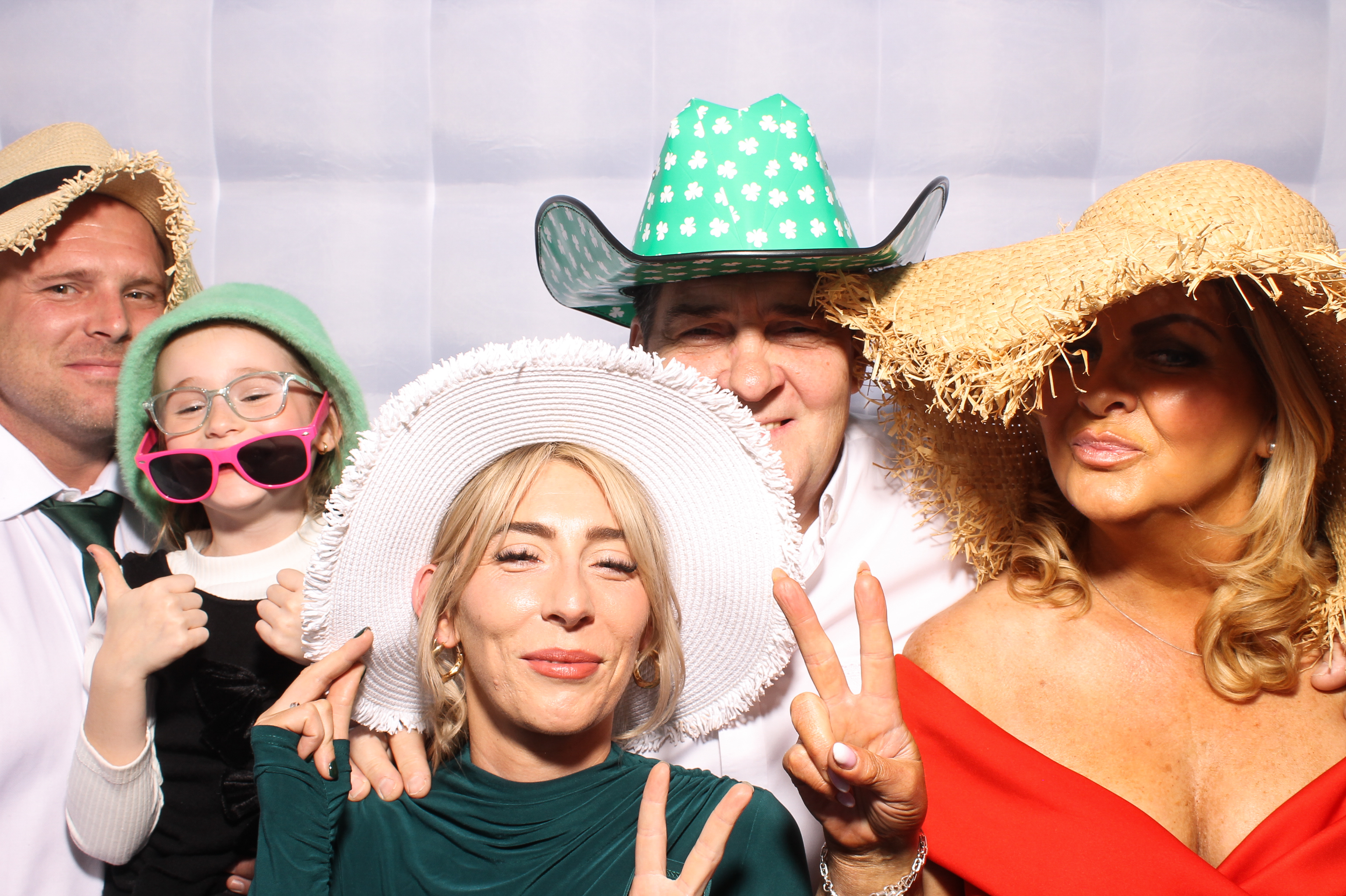 Mariah & Gary | View more photos from the event at gallery.snapmagic.ie/u/SnapMagic/Mariah-Gary