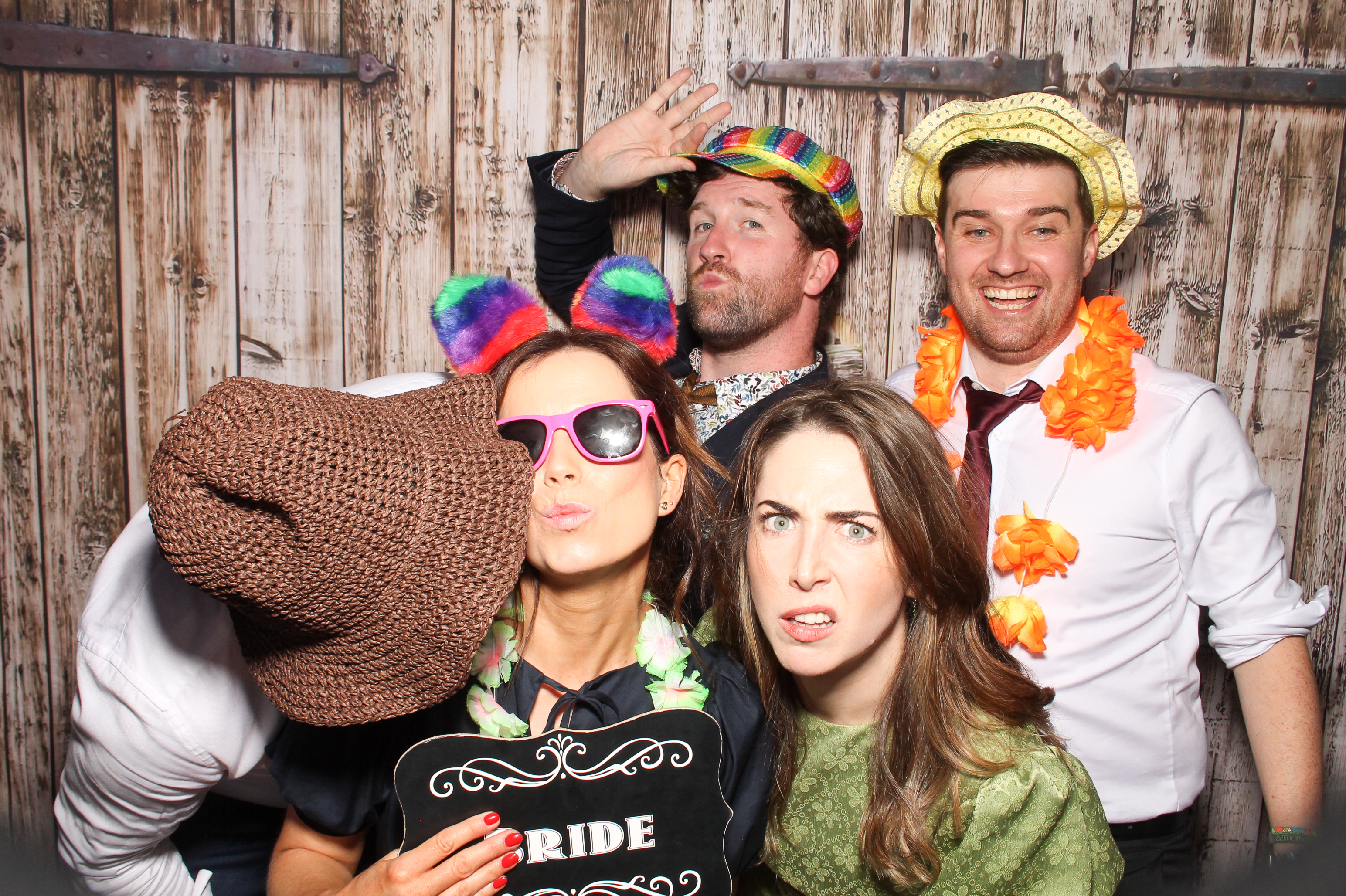 Naomi & Cian | View more photos from the event at gallery.snapmagic.ie/u/SnapMagic/Naomi-Cian