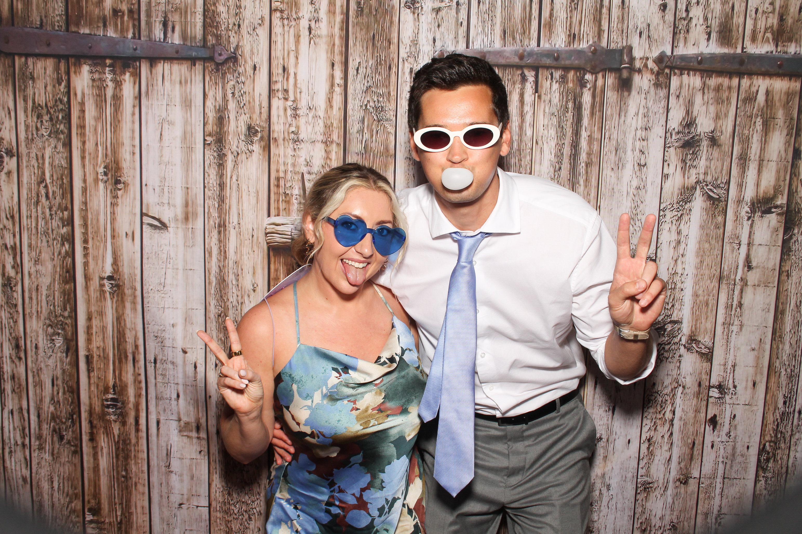 Naomi & Cian | View more photos from the event at gallery.snapmagic.ie/u/SnapMagic/Naomi-Cian