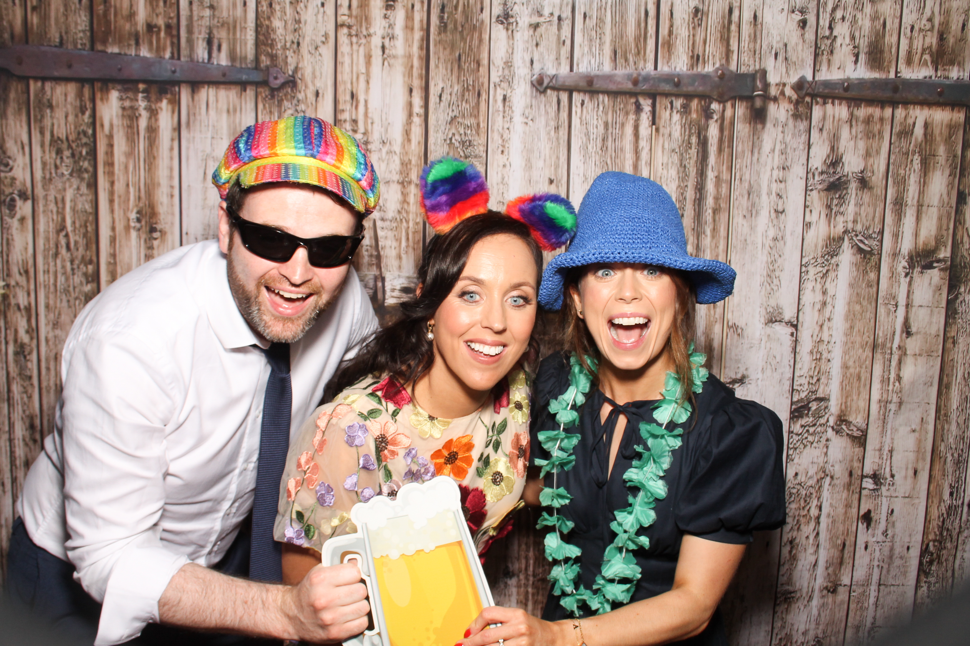 Naomi & Cian | View more photos from the event at gallery.snapmagic.ie/u/SnapMagic/Naomi-Cian