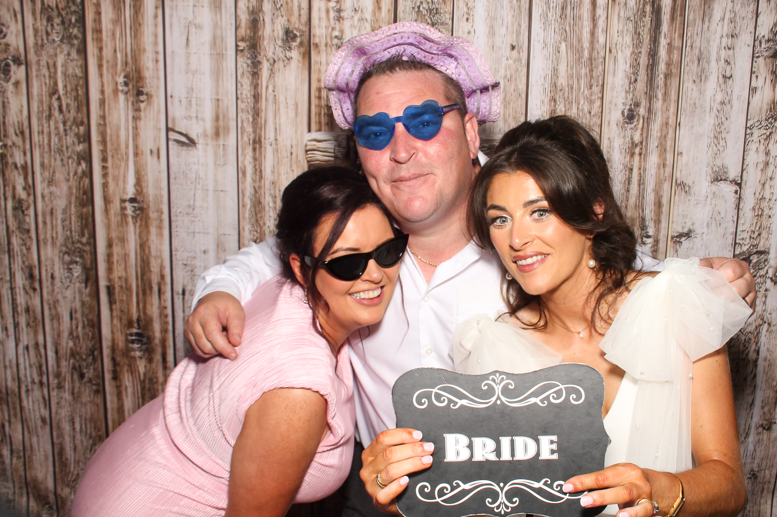 Naomi & Cian | View more photos from the event at gallery.snapmagic.ie/u/SnapMagic/Naomi-Cian
