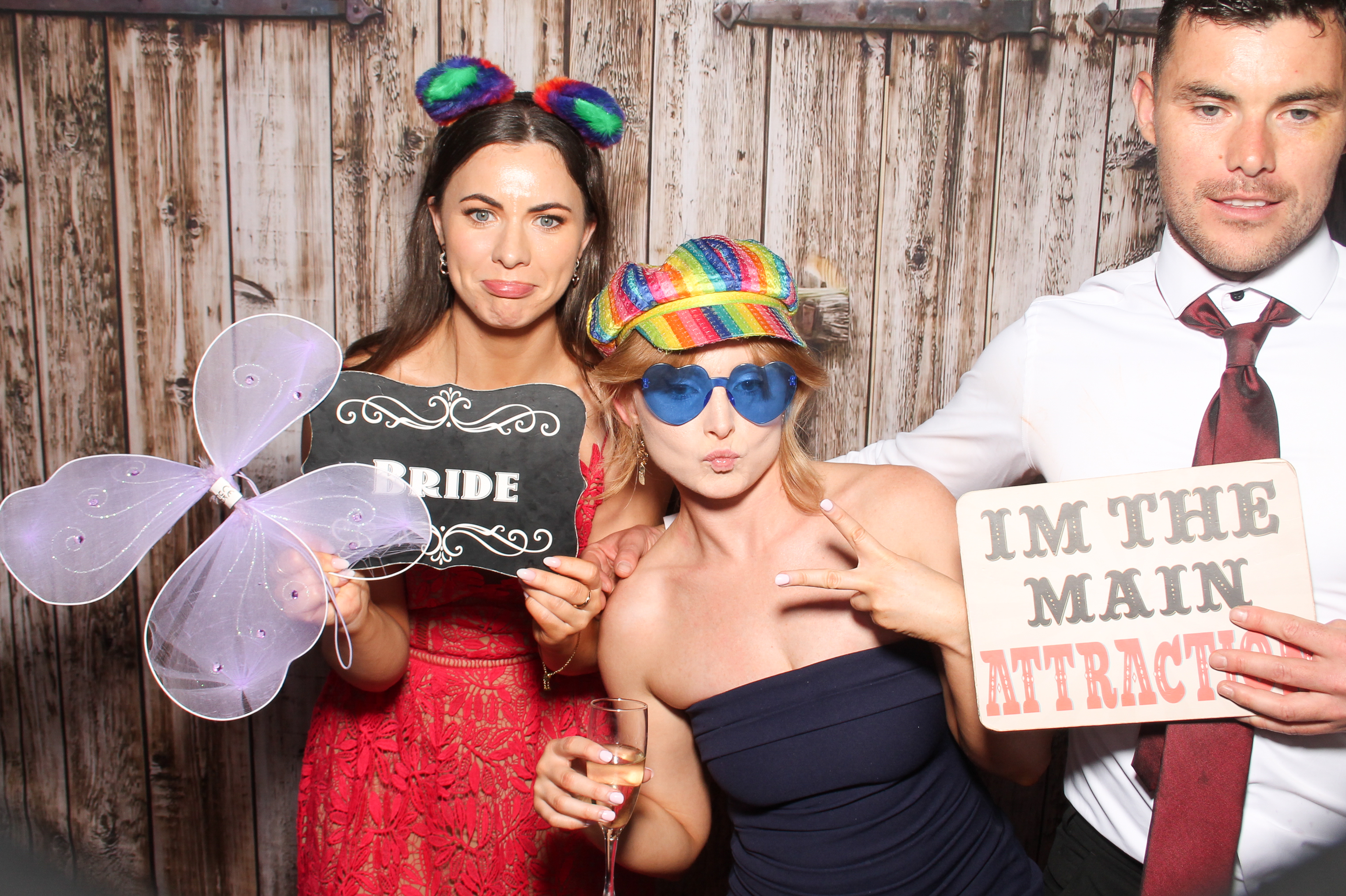 Naomi & Cian | View more photos from the event at gallery.snapmagic.ie/u/SnapMagic/Naomi-Cian