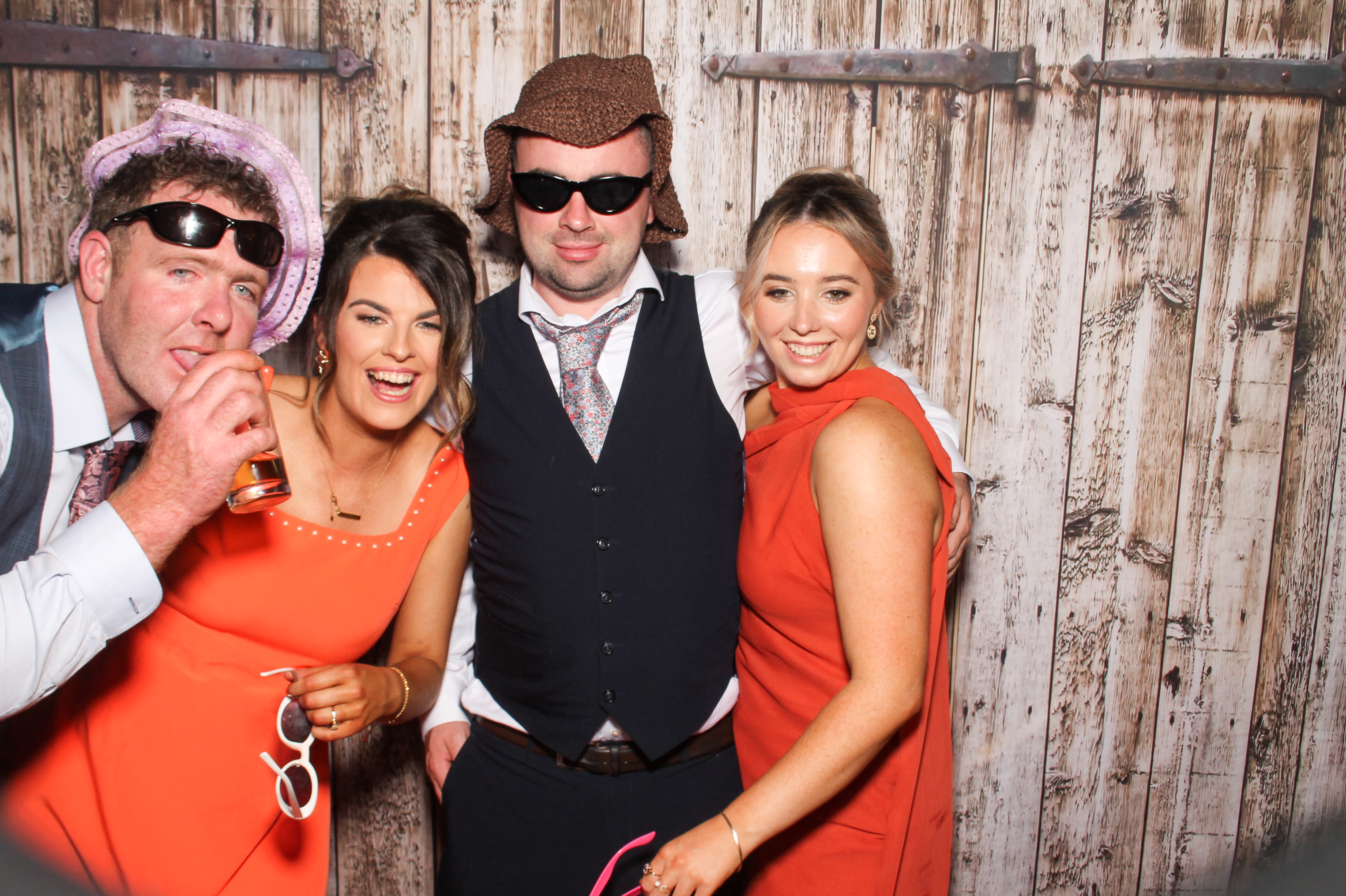 Naomi & Cian | View more photos from the event at gallery.snapmagic.ie/u/SnapMagic/Naomi-Cian