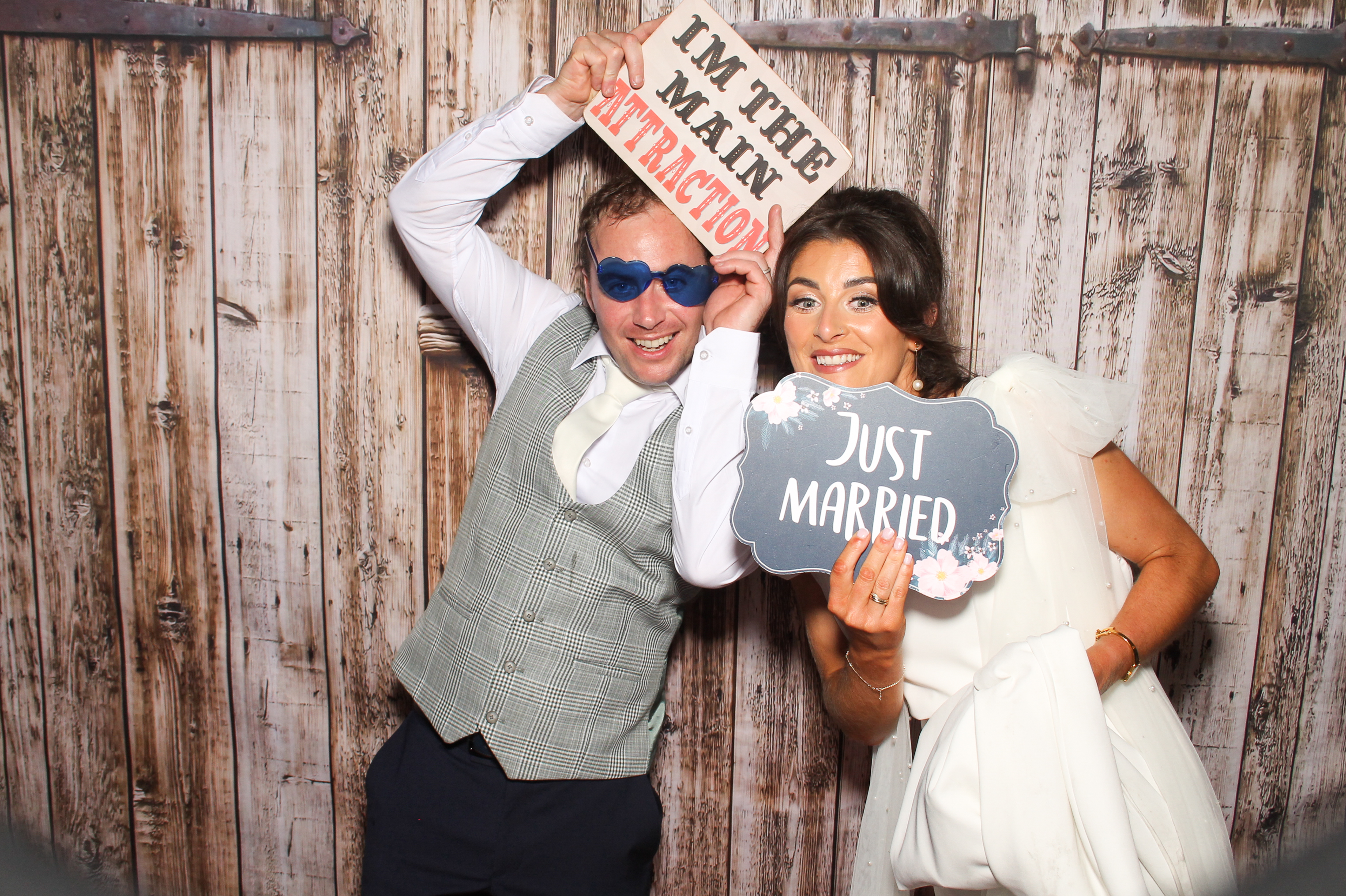 Naomi & Cian | View more photos from the event at gallery.snapmagic.ie/u/SnapMagic/Naomi-Cian