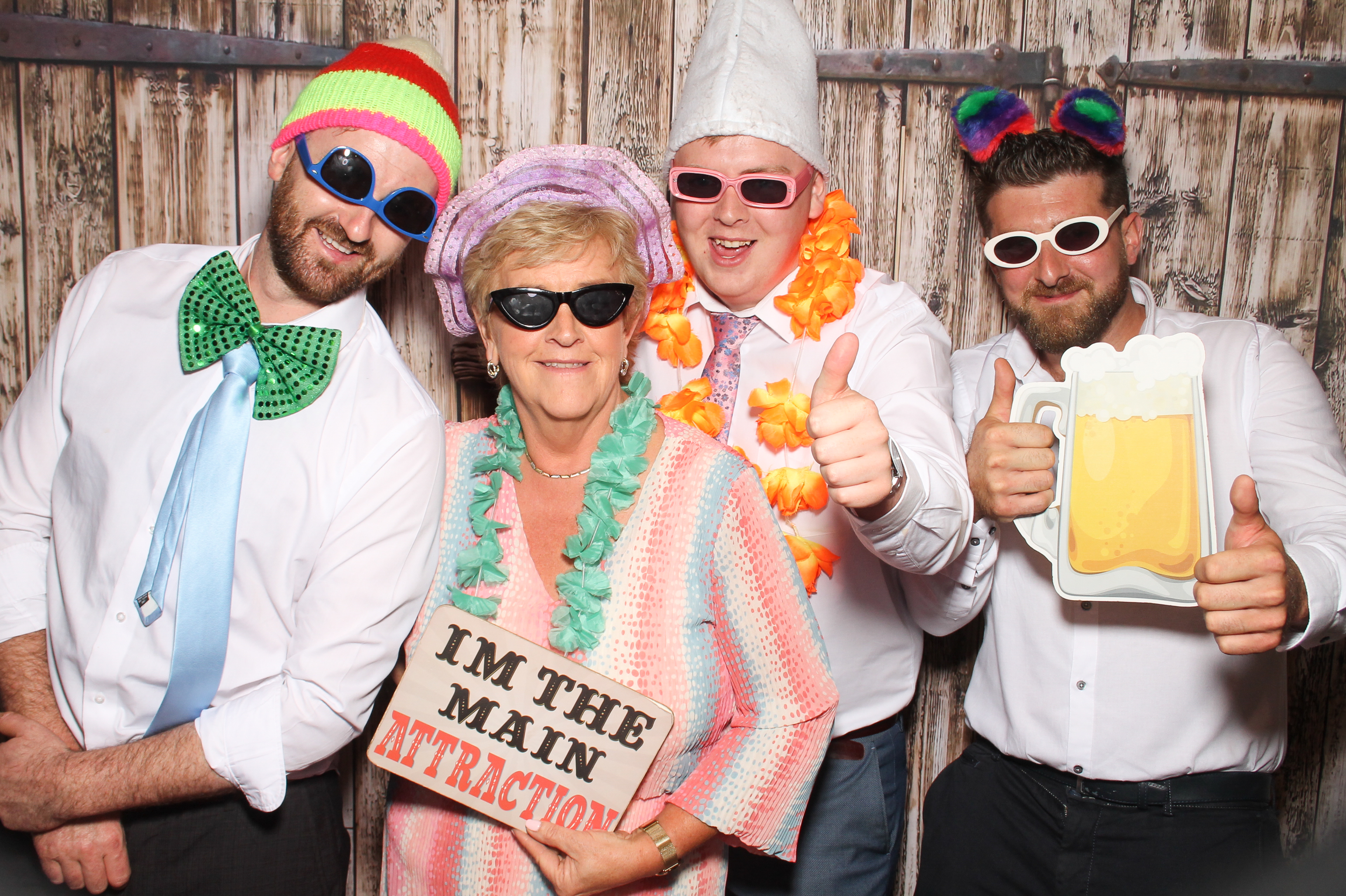 Naomi & Cian | View more photos from the event at gallery.snapmagic.ie/u/SnapMagic/Naomi-Cian