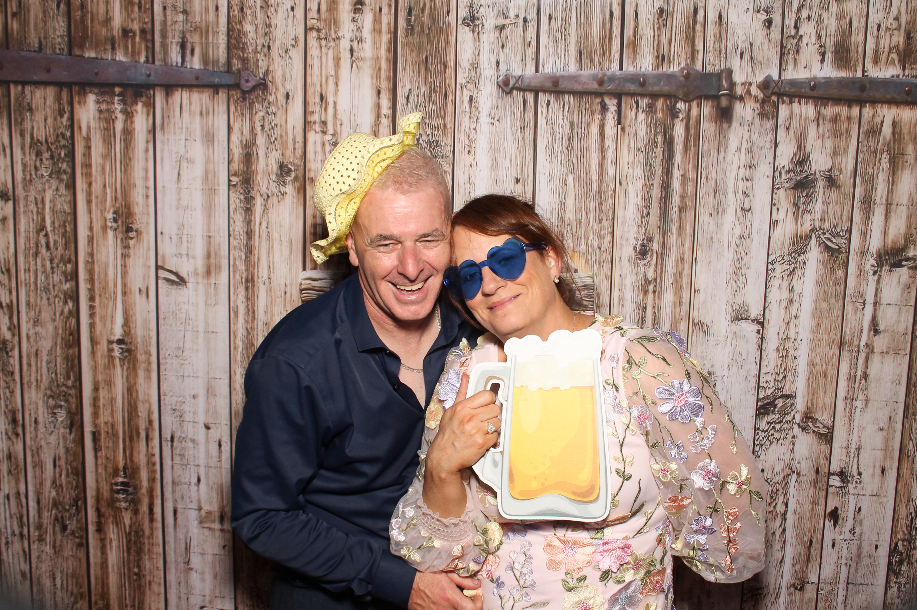 Naomi & Cian | View more photos from the event at gallery.snapmagic.ie/u/SnapMagic/Naomi-Cian