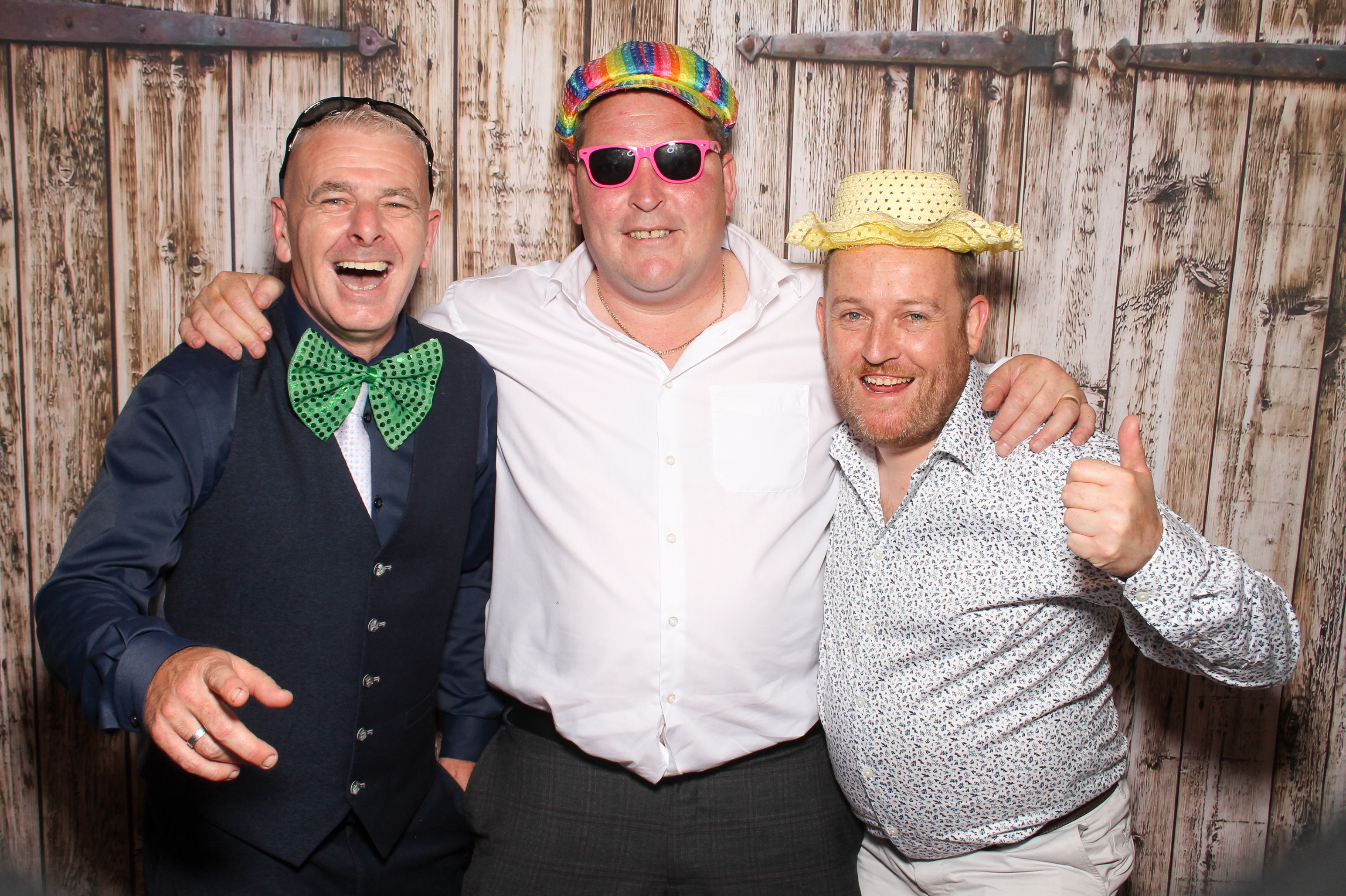 Naomi & Cian | View more photos from the event at gallery.snapmagic.ie/u/SnapMagic/Naomi-Cian