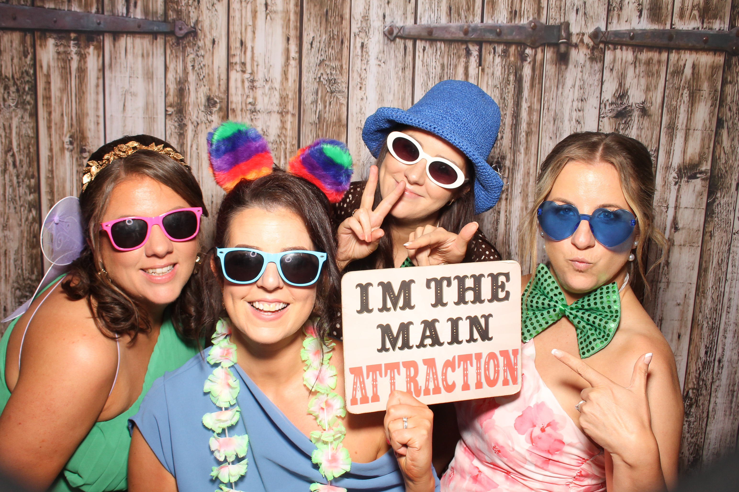 Naomi & Cian | View more photos from the event at gallery.snapmagic.ie/u/SnapMagic/Naomi-Cian