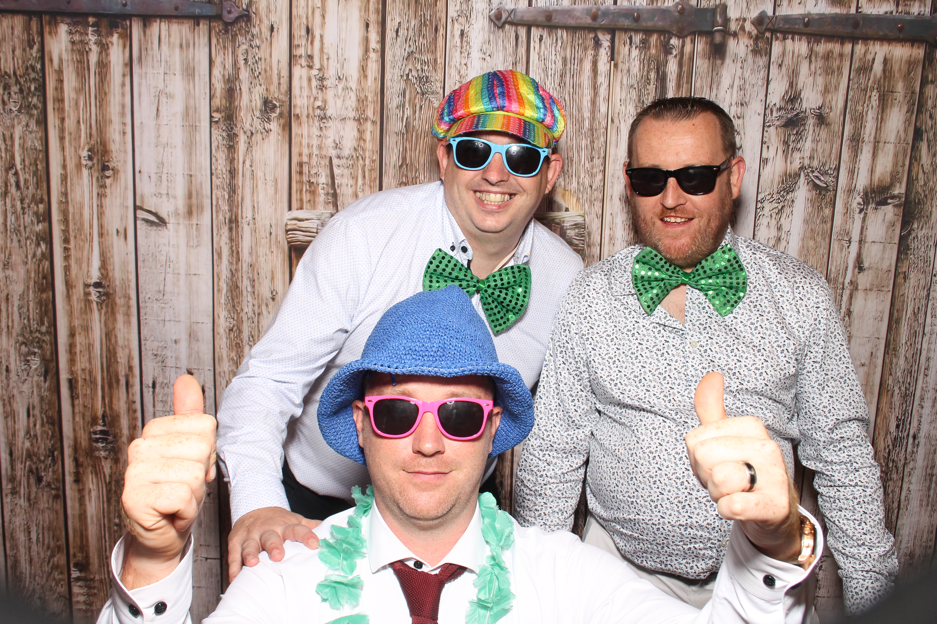 Naomi & Cian | View more photos from the event at gallery.snapmagic.ie/u/SnapMagic/Naomi-Cian