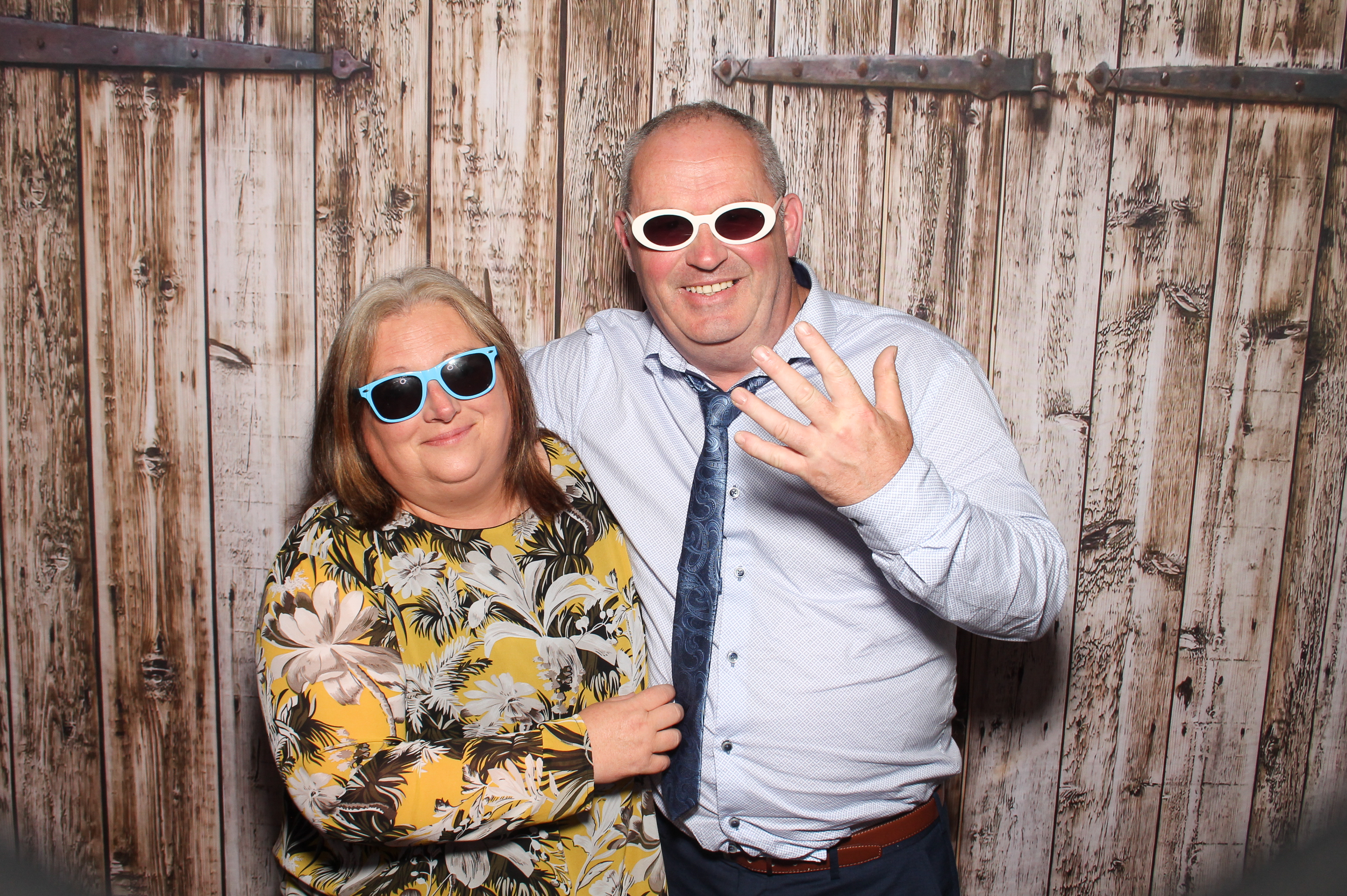 Naomi & Cian | View more photos from the event at gallery.snapmagic.ie/u/SnapMagic/Naomi-Cian